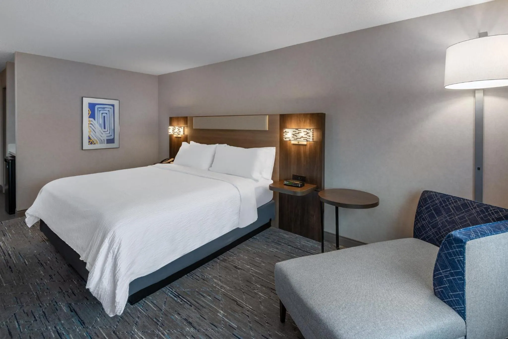 King Room - Disability Access With Roll In Shower - Non-Smoking in Holiday Inn Express & Suites Wadsworth by IHG