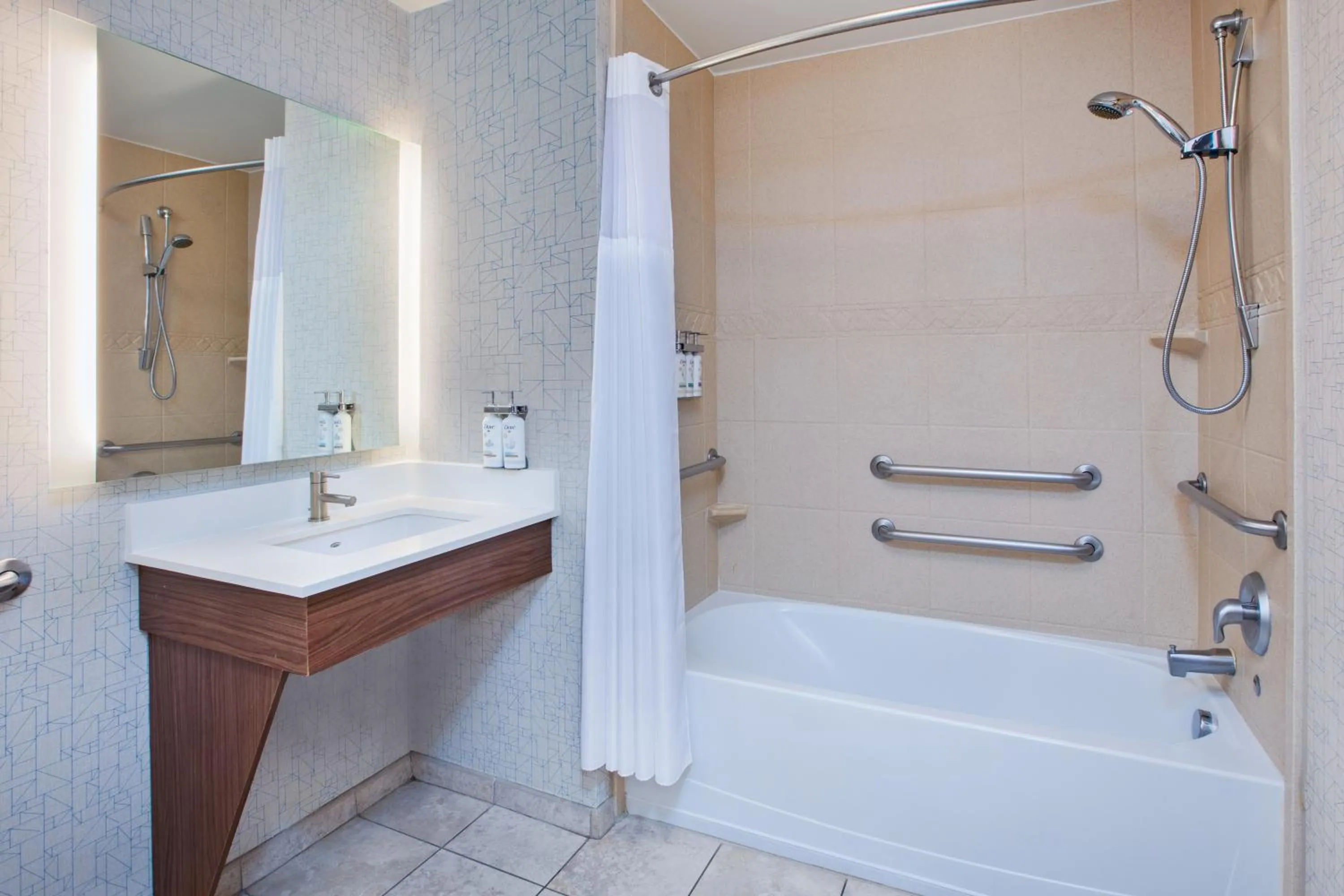 King Room - Mobility Access/Hearing Accessible in Holiday Inn Express Hotel & Suites Auburn Hills by IHG