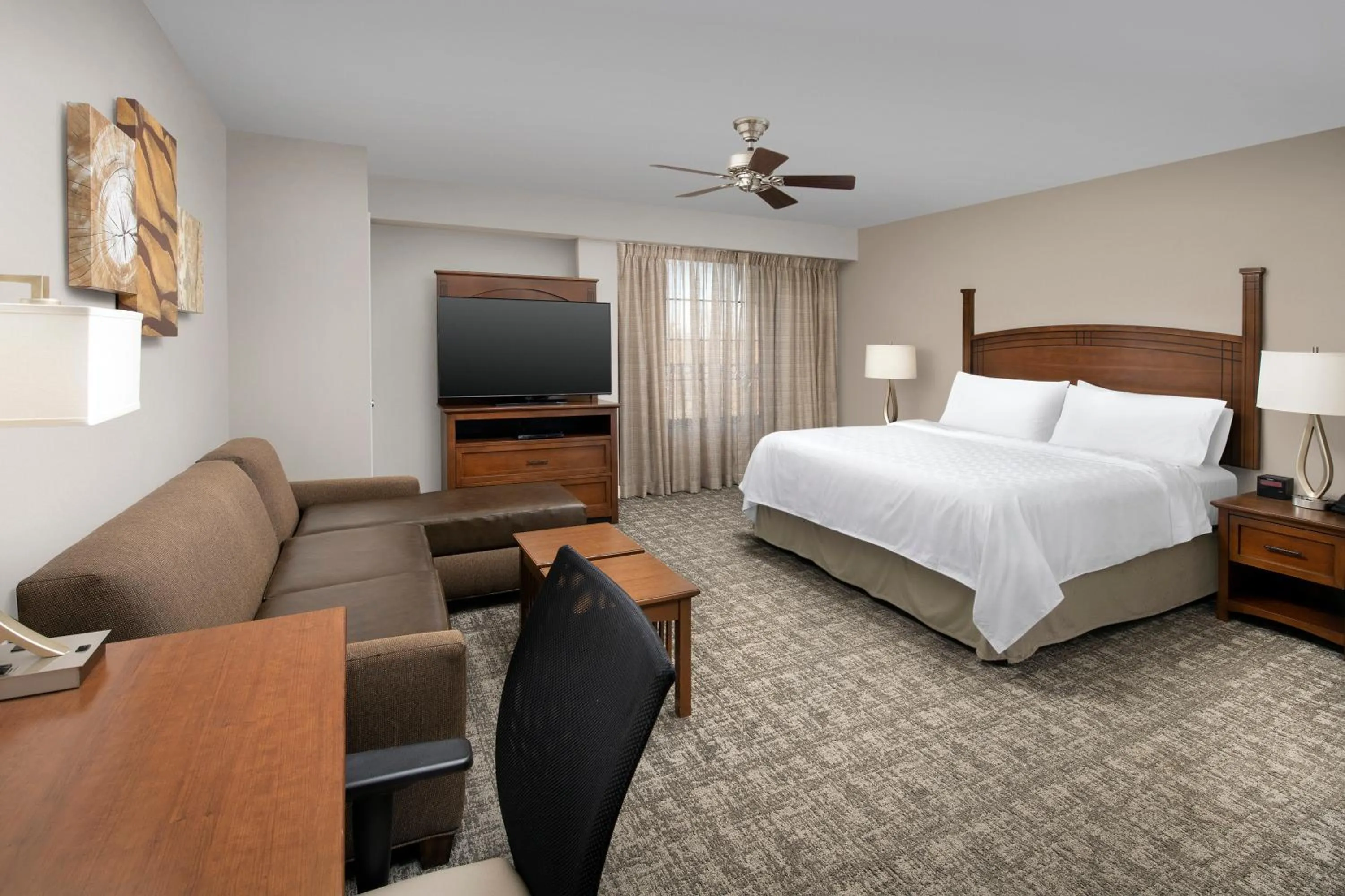 King Studio Suite with Hearing Accessible Tub in Staybridge Suites North Charleston by IHG
