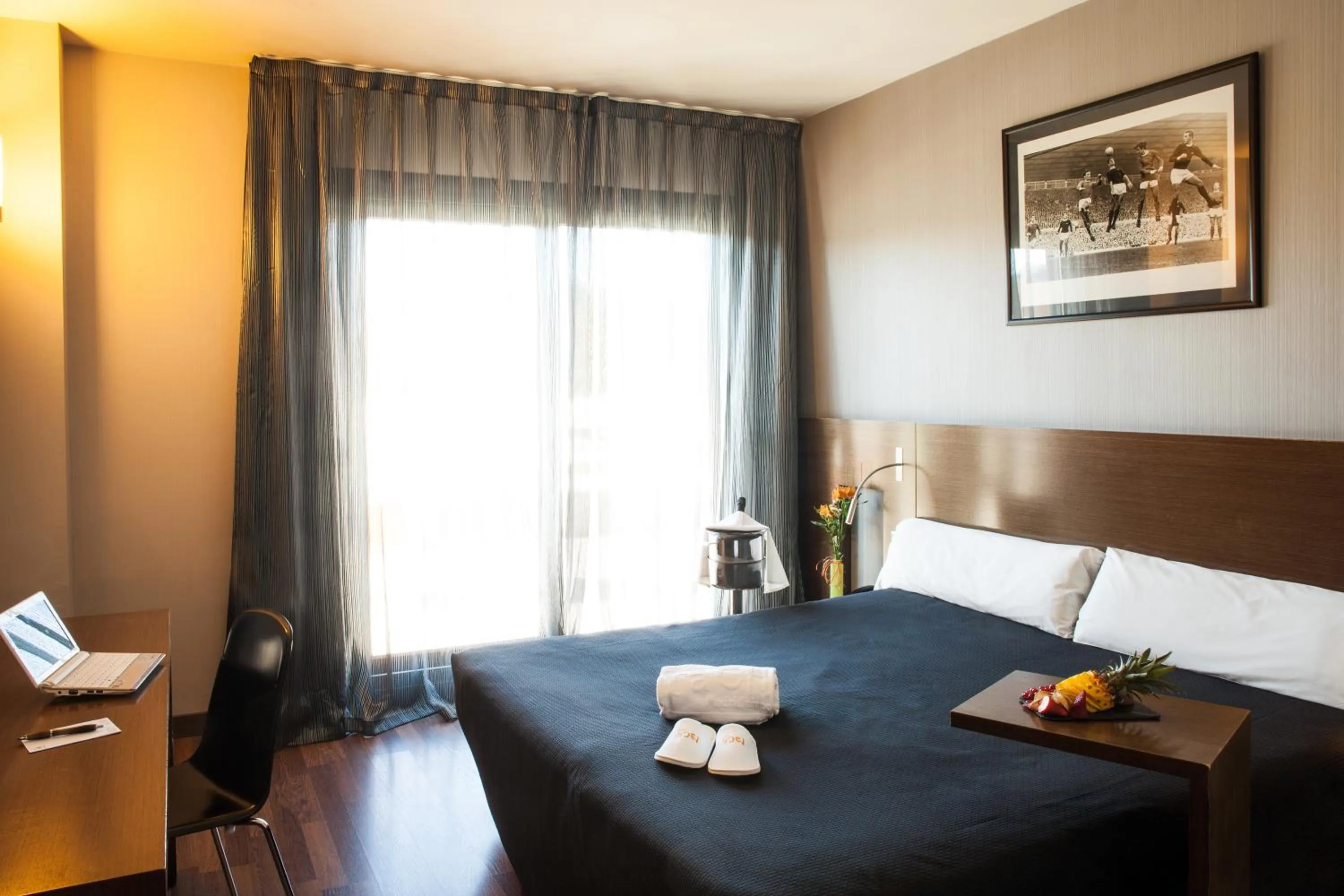 Comfort Double Room in TaCH Madrid Airport