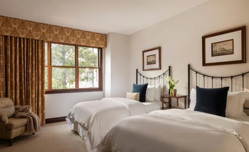 Queen Room with Balcony in Hotel Granduca Houston