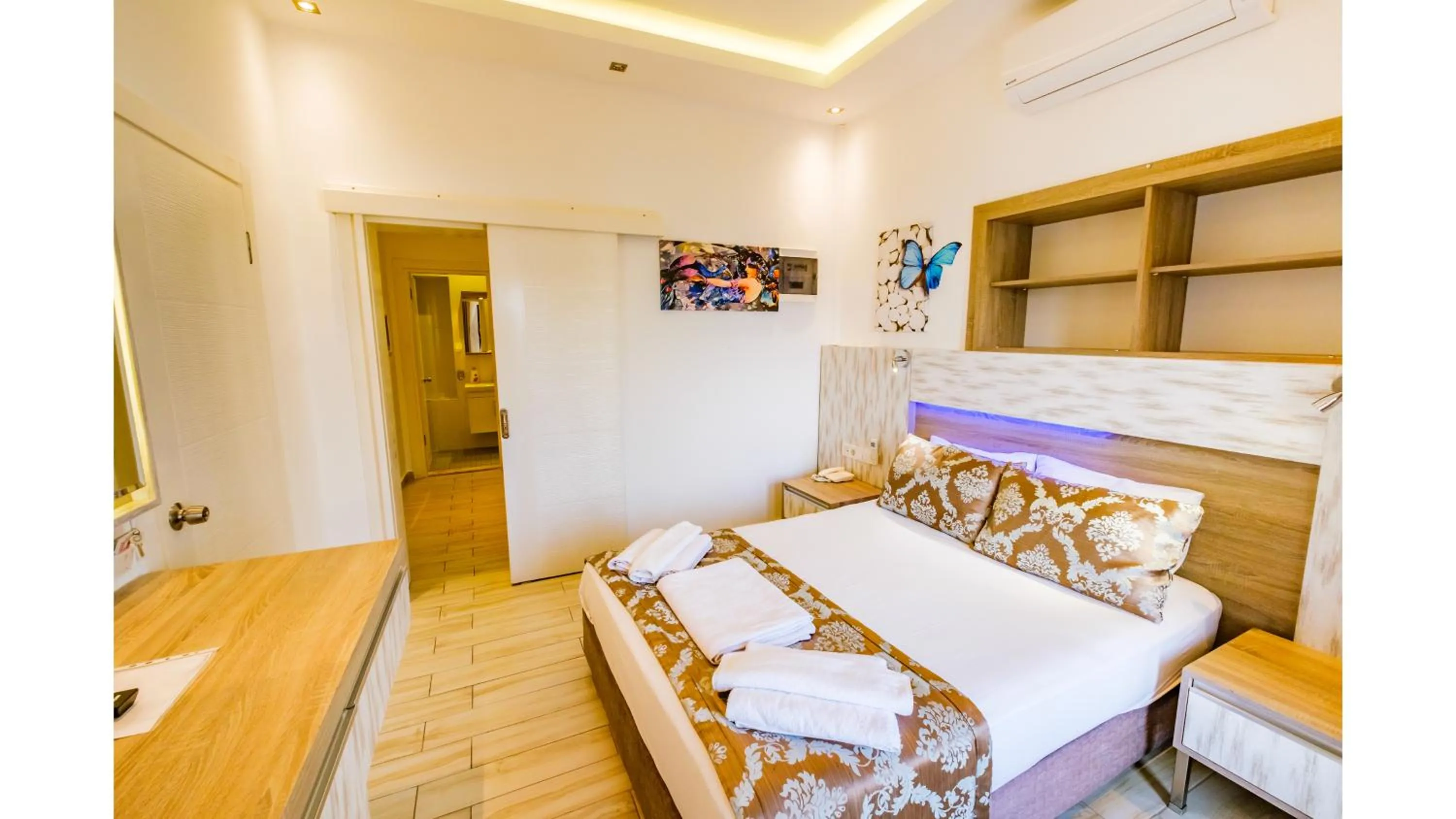 Deluxe Double Room with Balcony in Sardunya Andifli Otel