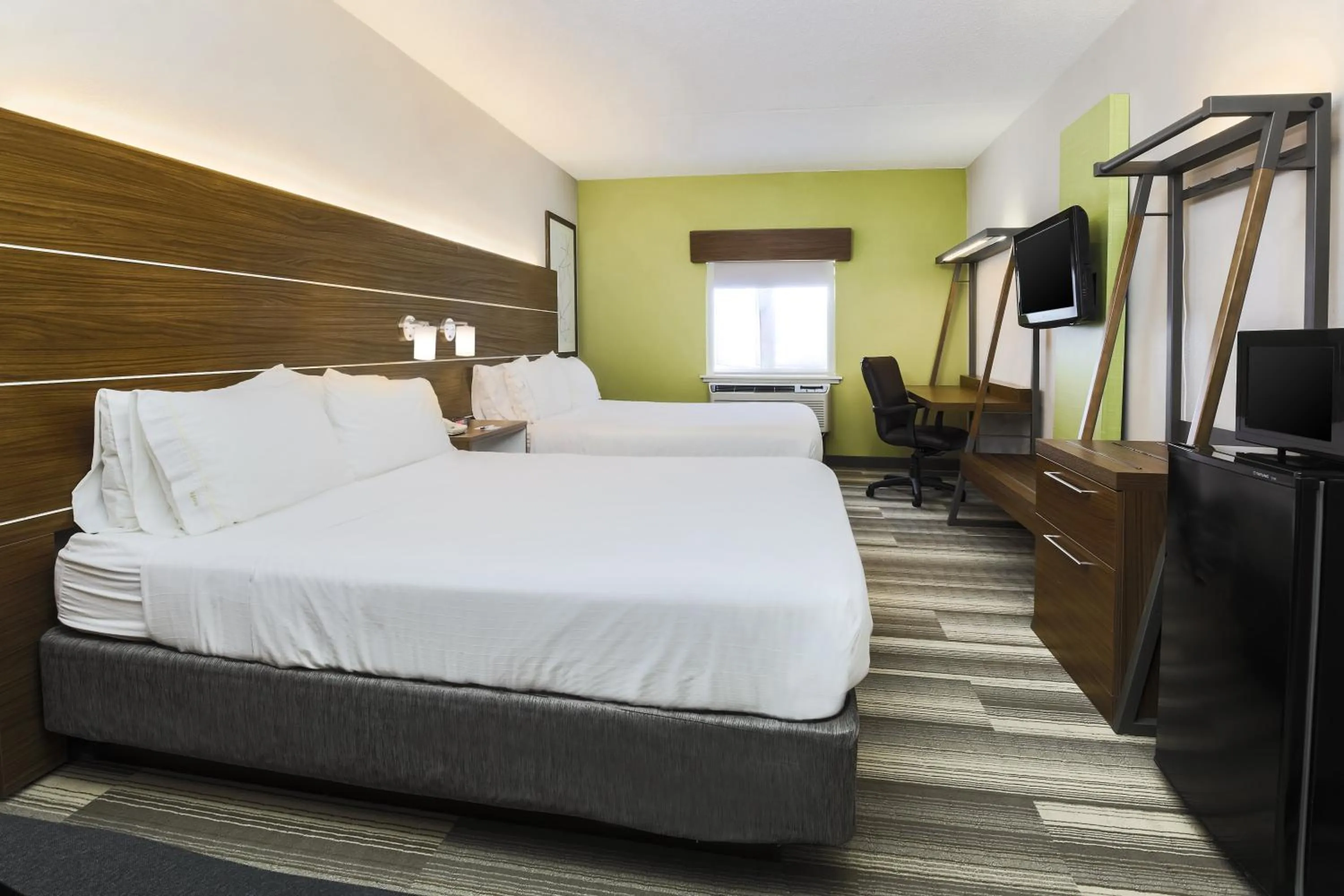 Standard Double Room with Two Double Beds in Holiday Inn Express Philadelphia NE - Langhorne by IHG