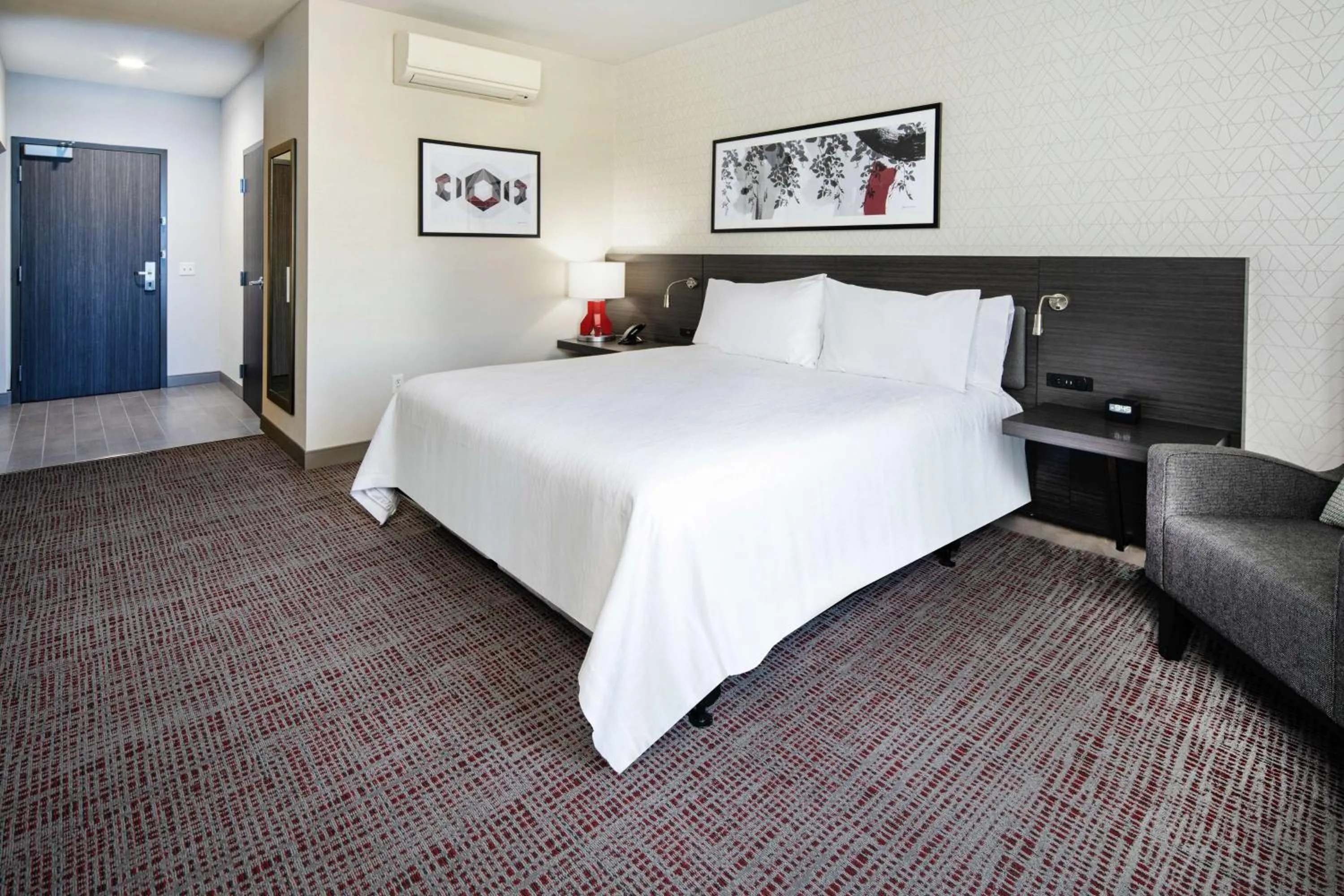 King Room in Hilton Garden Inn Irvine Spectrum Lake Forest