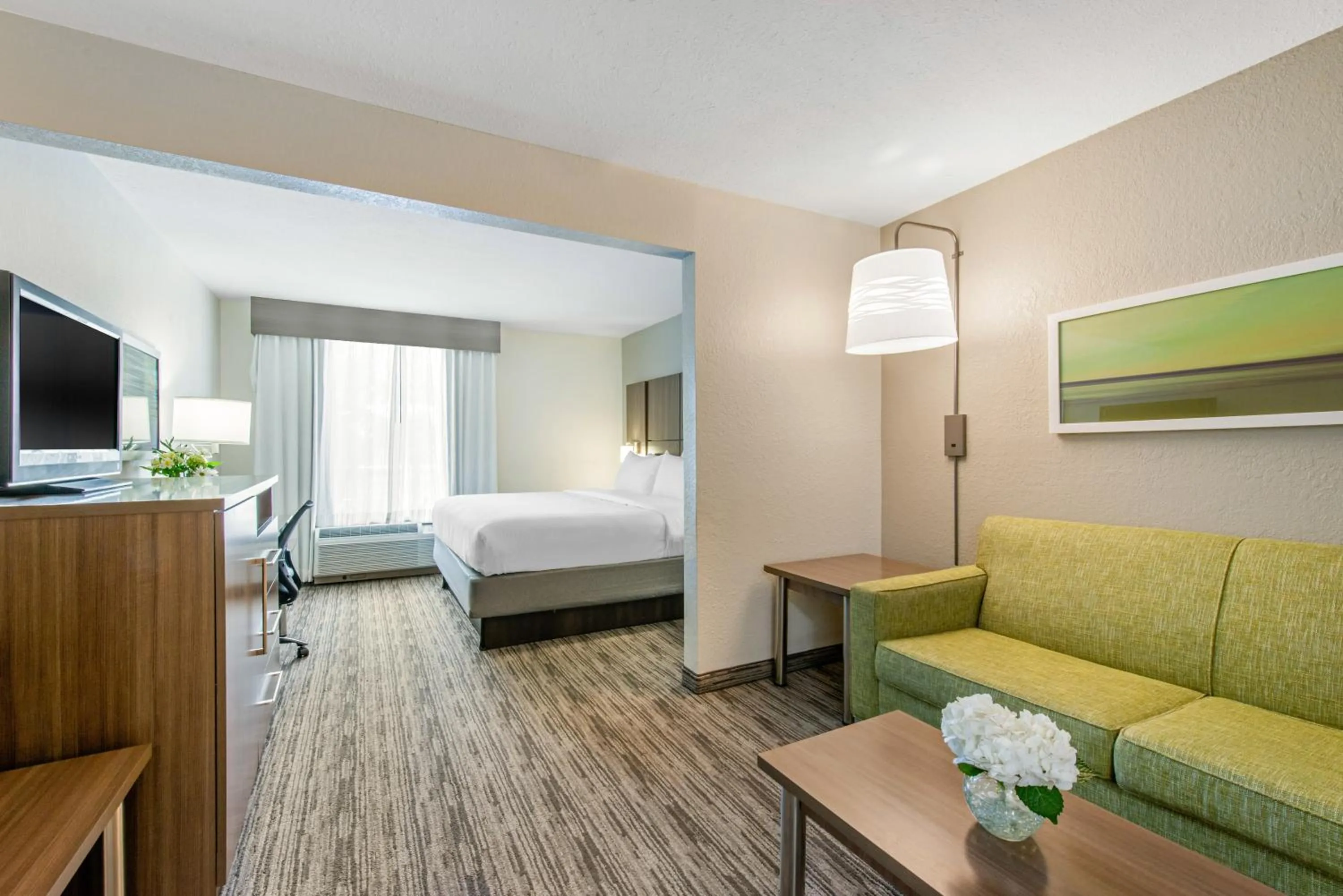 King Suite - Disability Access in Holiday Inn Melbourne-Viera Conference Ctr by IHG