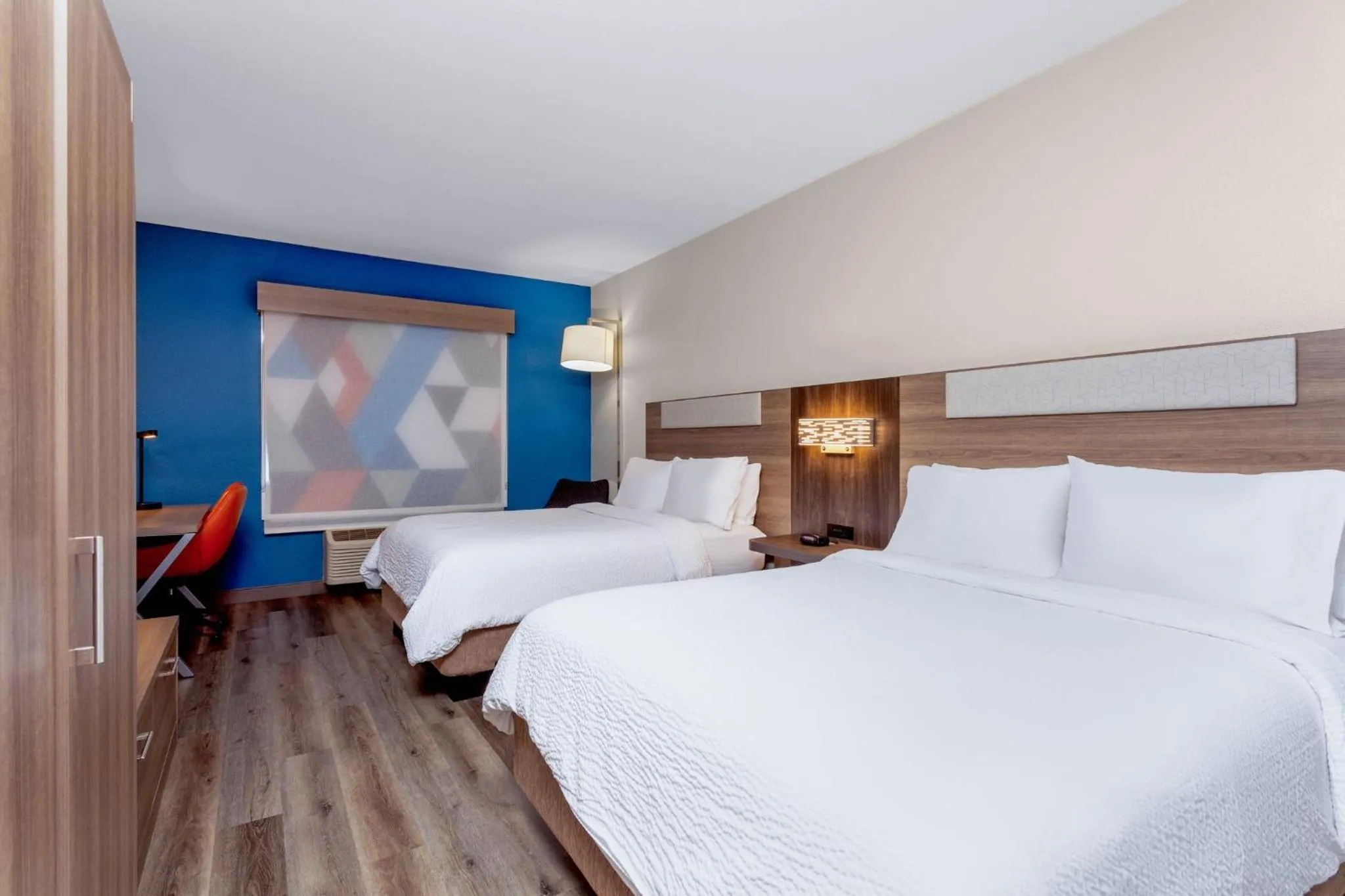 Standard Room with Two Queen Beds in Holiday Inn Express Hotel & Suites Jacksonville-Blount Island by IHG