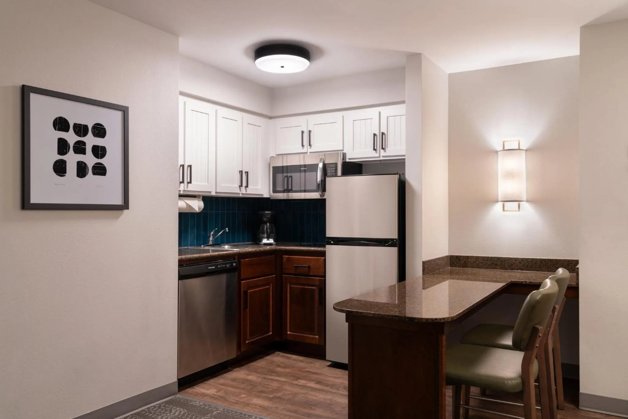 One-Bedroom Suite with Two Queen Beds in Staybridge Suites Akron-Stow-Cuyahoga Falls by IHG