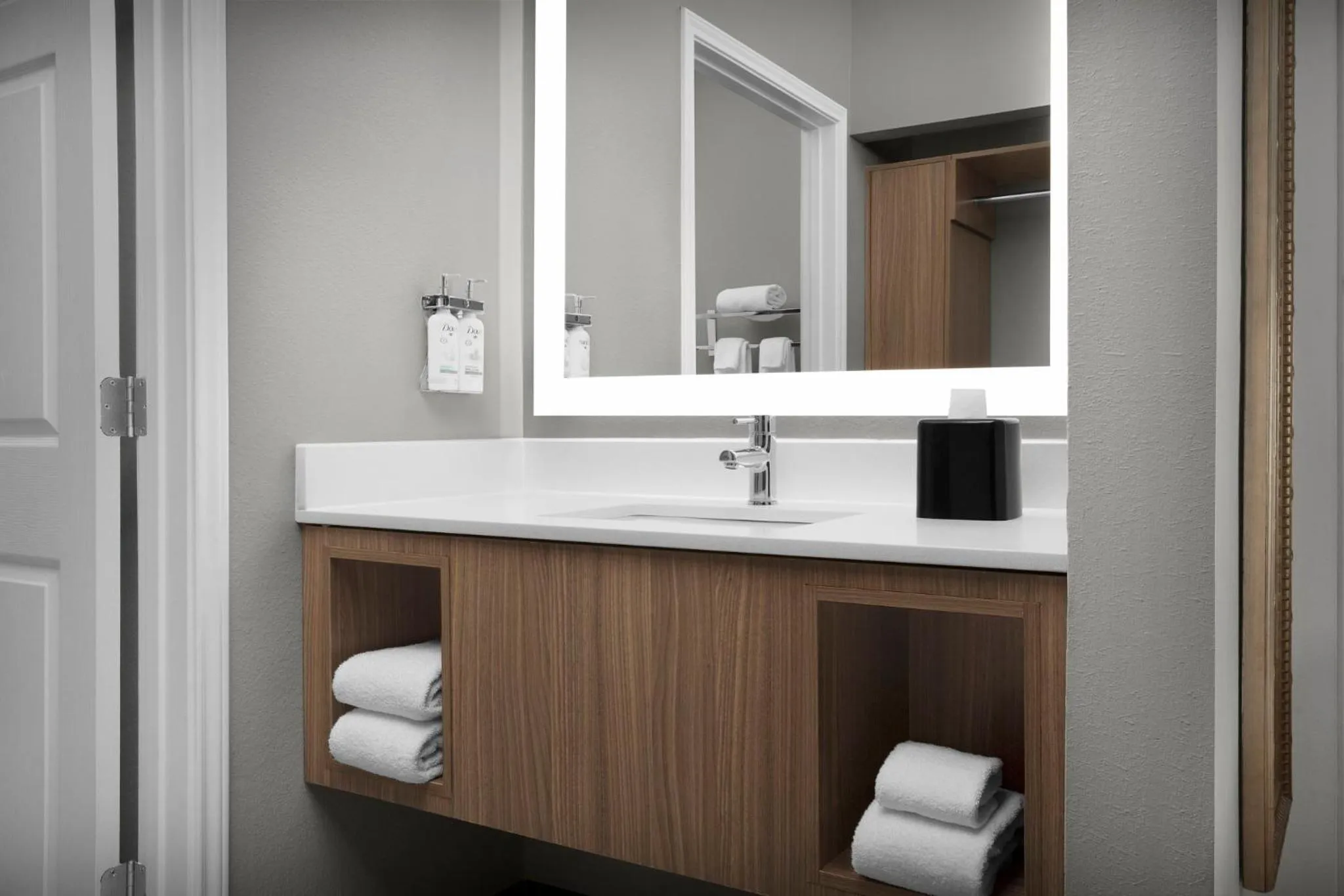 Queen Room - Disability Access in Staybridge Suites West Fort Worth by IHG