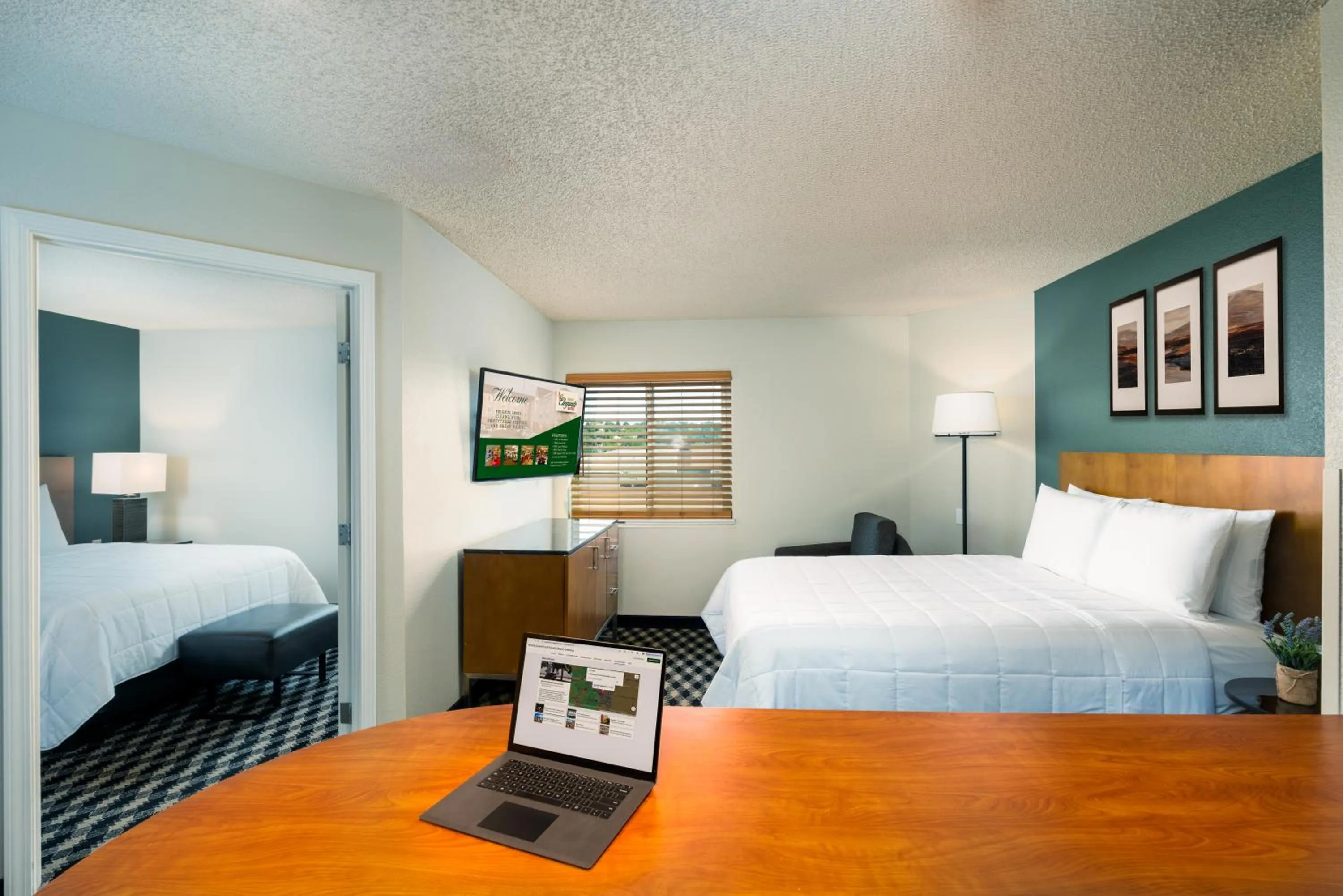 Family Suite in MCM Elegante Suites