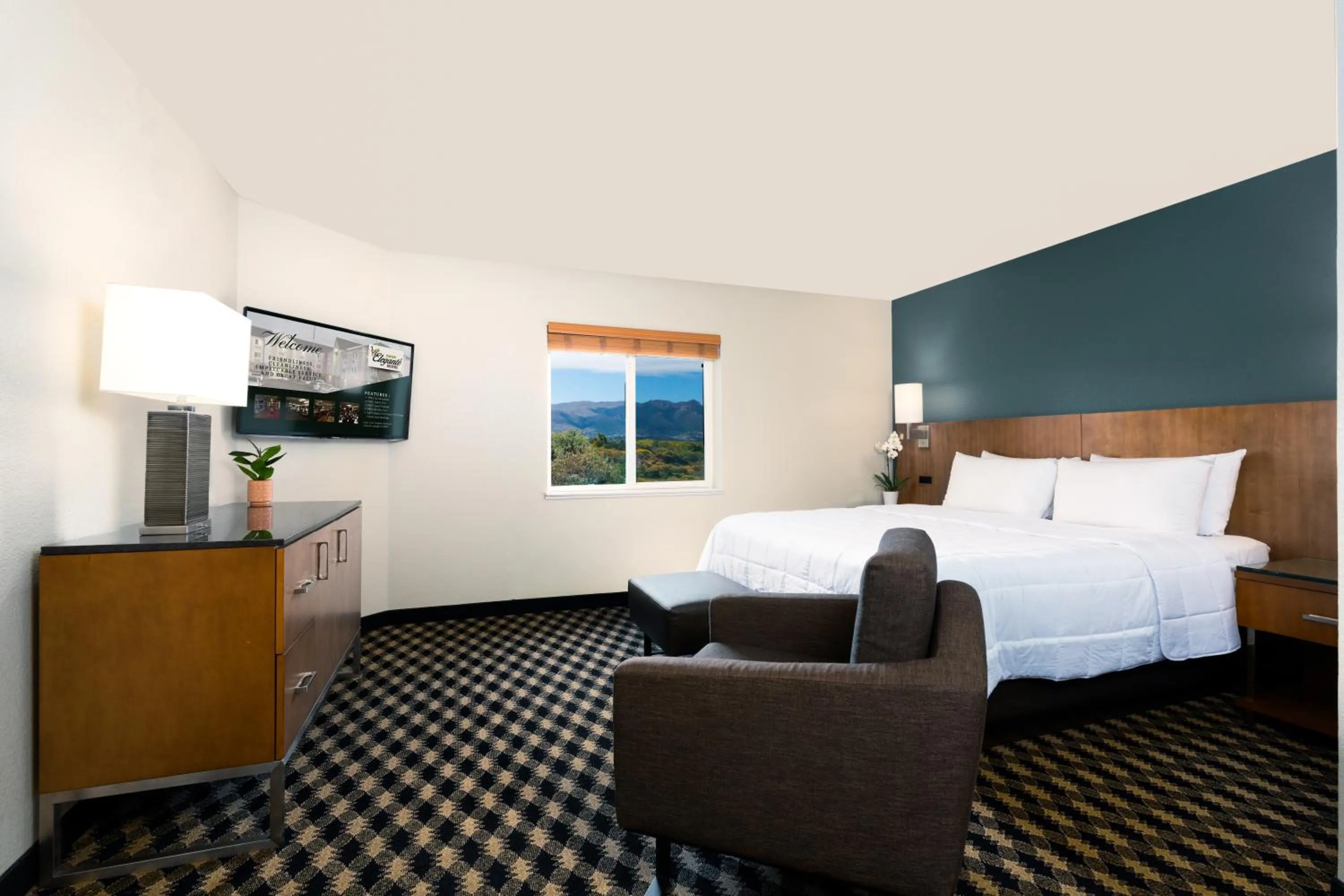 Studio with Mountain View in MCM Elegante Suites