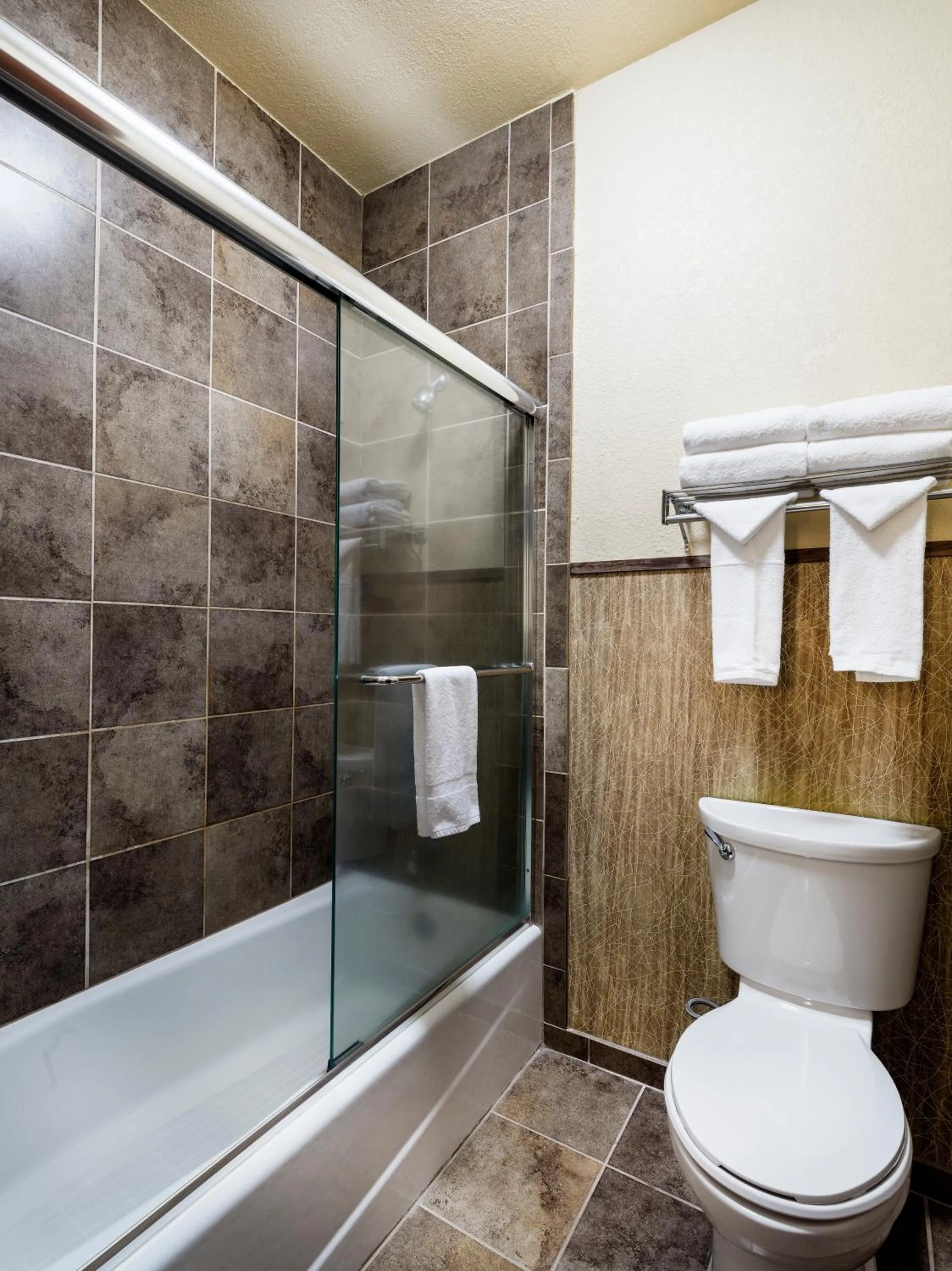 Deluxe Double Room with Two Double Beds - Non-Smoking in Holiday Inn West Yellowstone by IHG