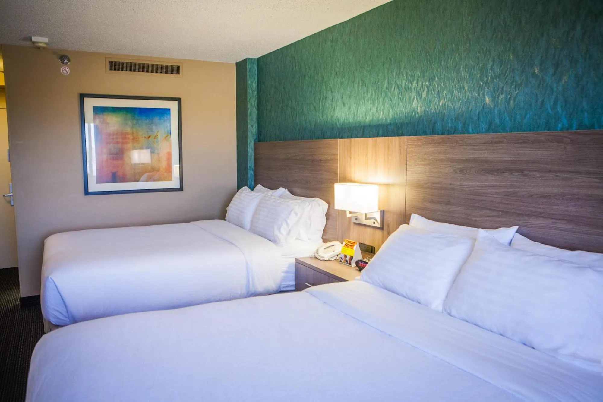 Standard Double Room with Two Double Beds in Holiday Inn Des Moines-Downtown-Mercy Campus by IHG