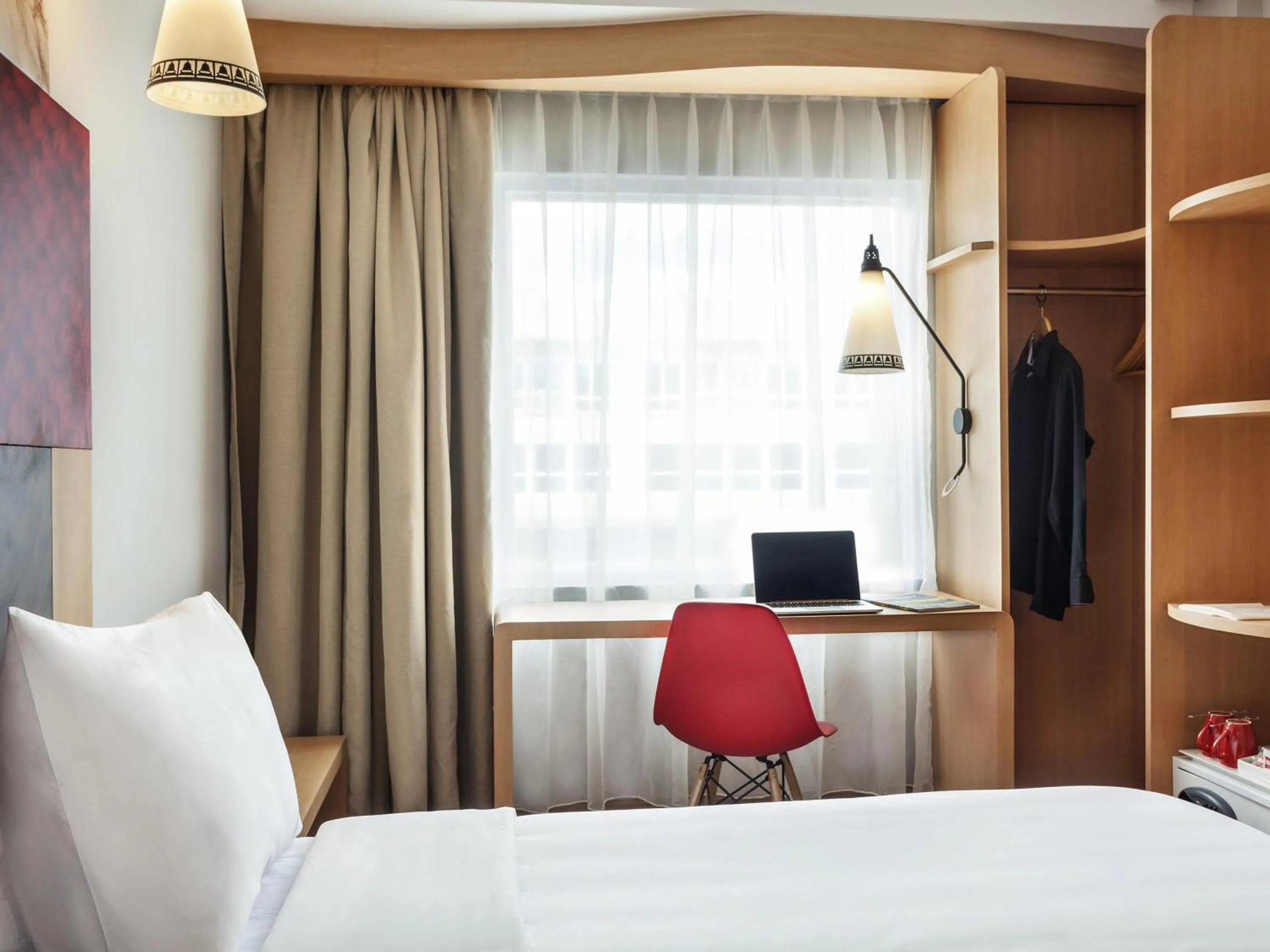 Superior Twin Room in ibis Yogyakarta Adi Sucipto