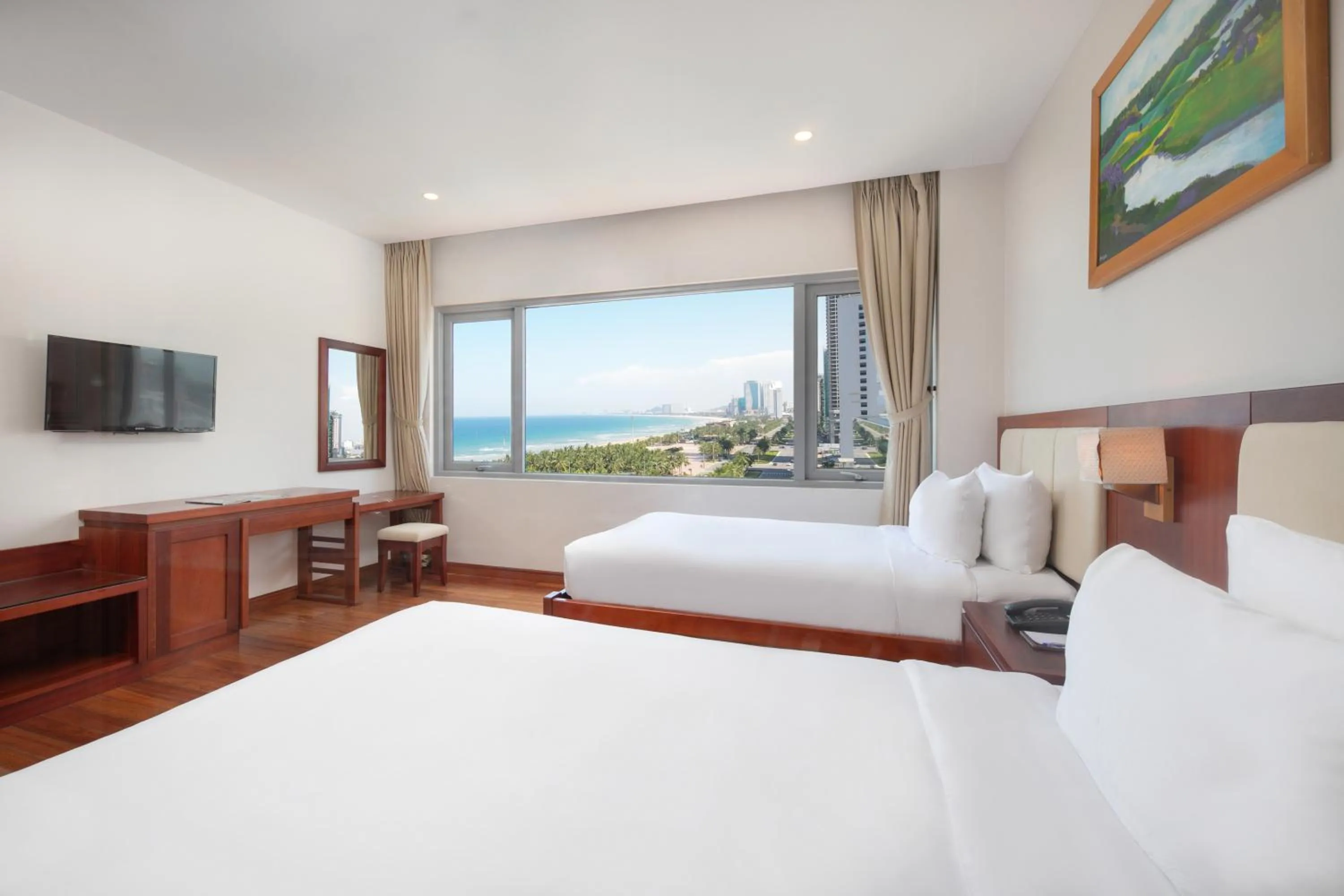 Deluxe Twin Room with Sea View in Sekong Hotel Da Nang