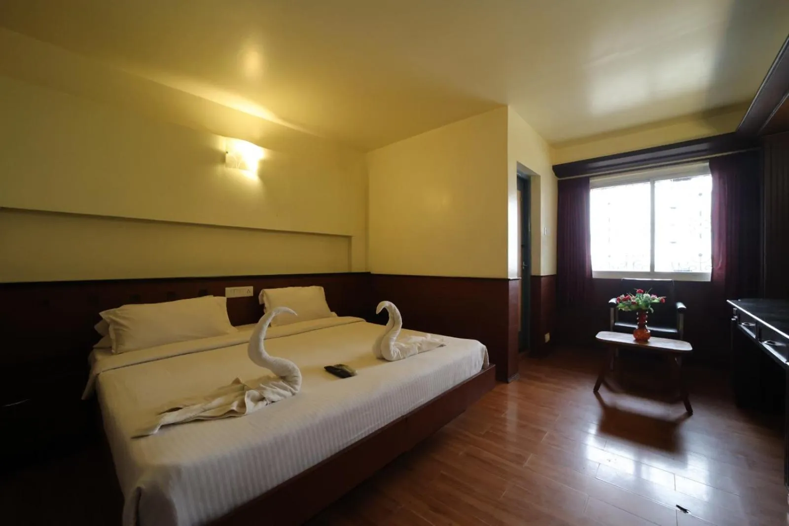 Deluxe Double Room in Jayaraj Residency