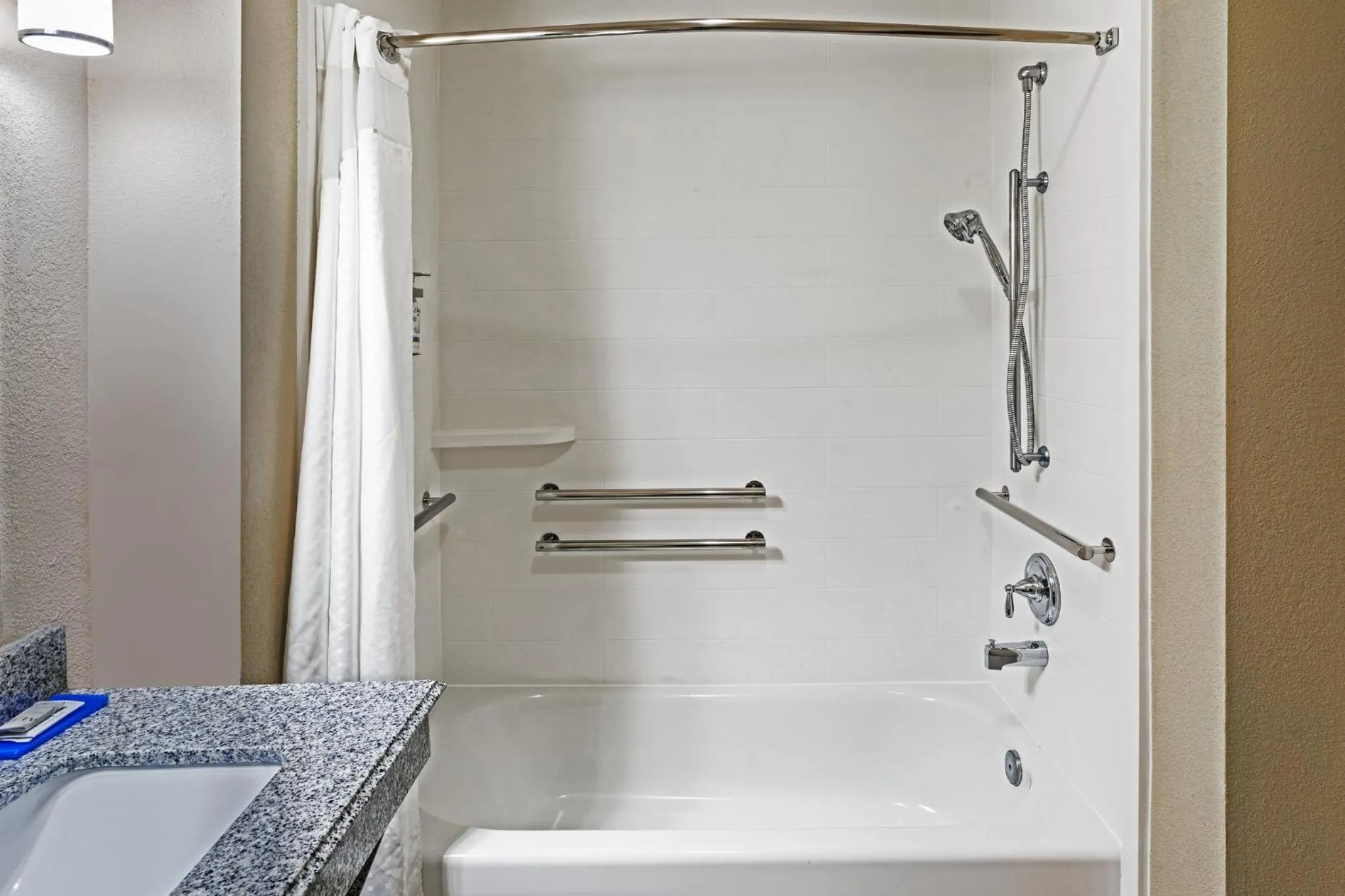 Queen Room with Two Queen Beds - Hearing Accessible in Holiday Inn Express Houston Space Center-Clear Lake by IHG