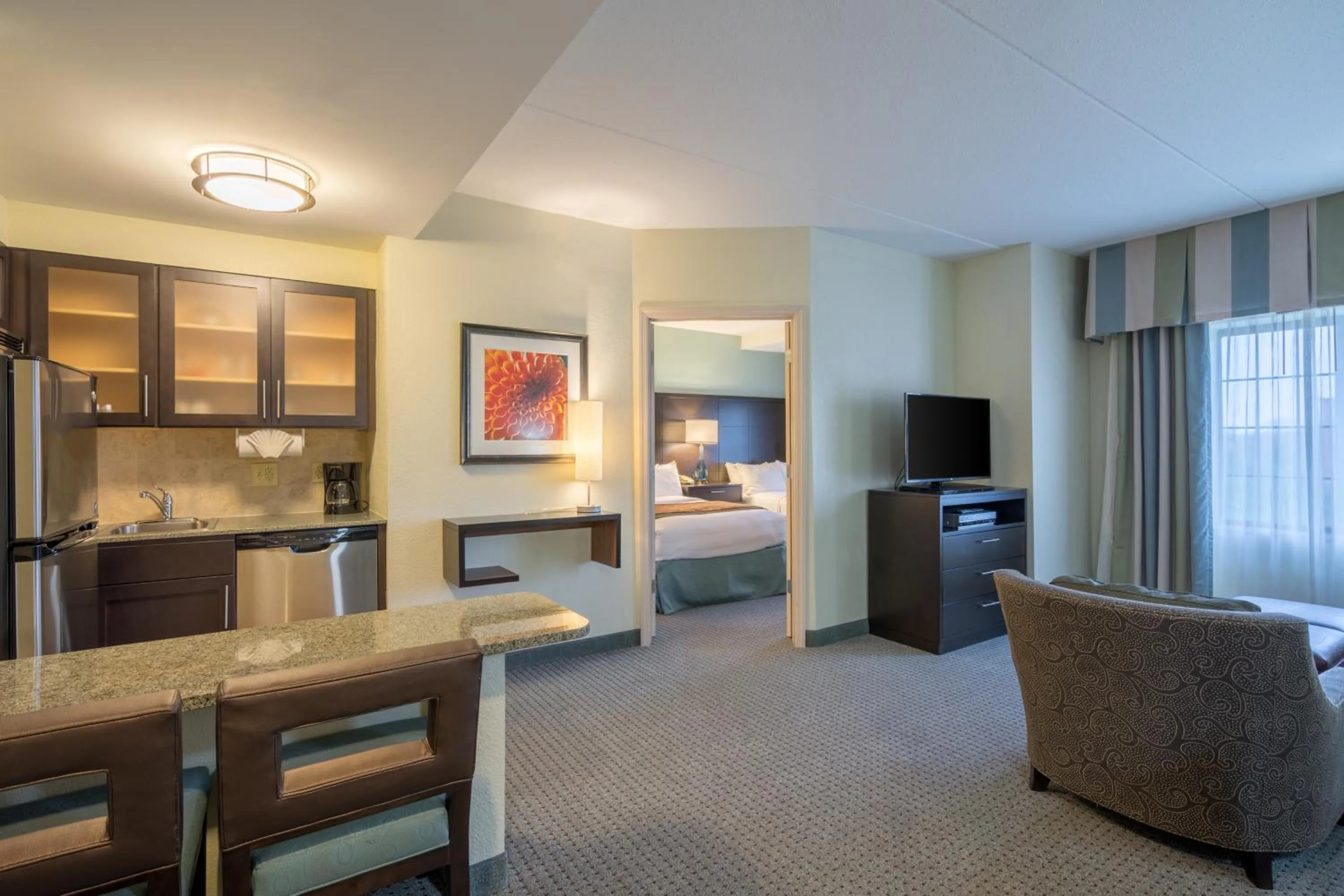 Two-Bedroom Suite with Bath Tub - Disability Access in Staybridge Suites Wilmington - Brandywine Valley by IHG
