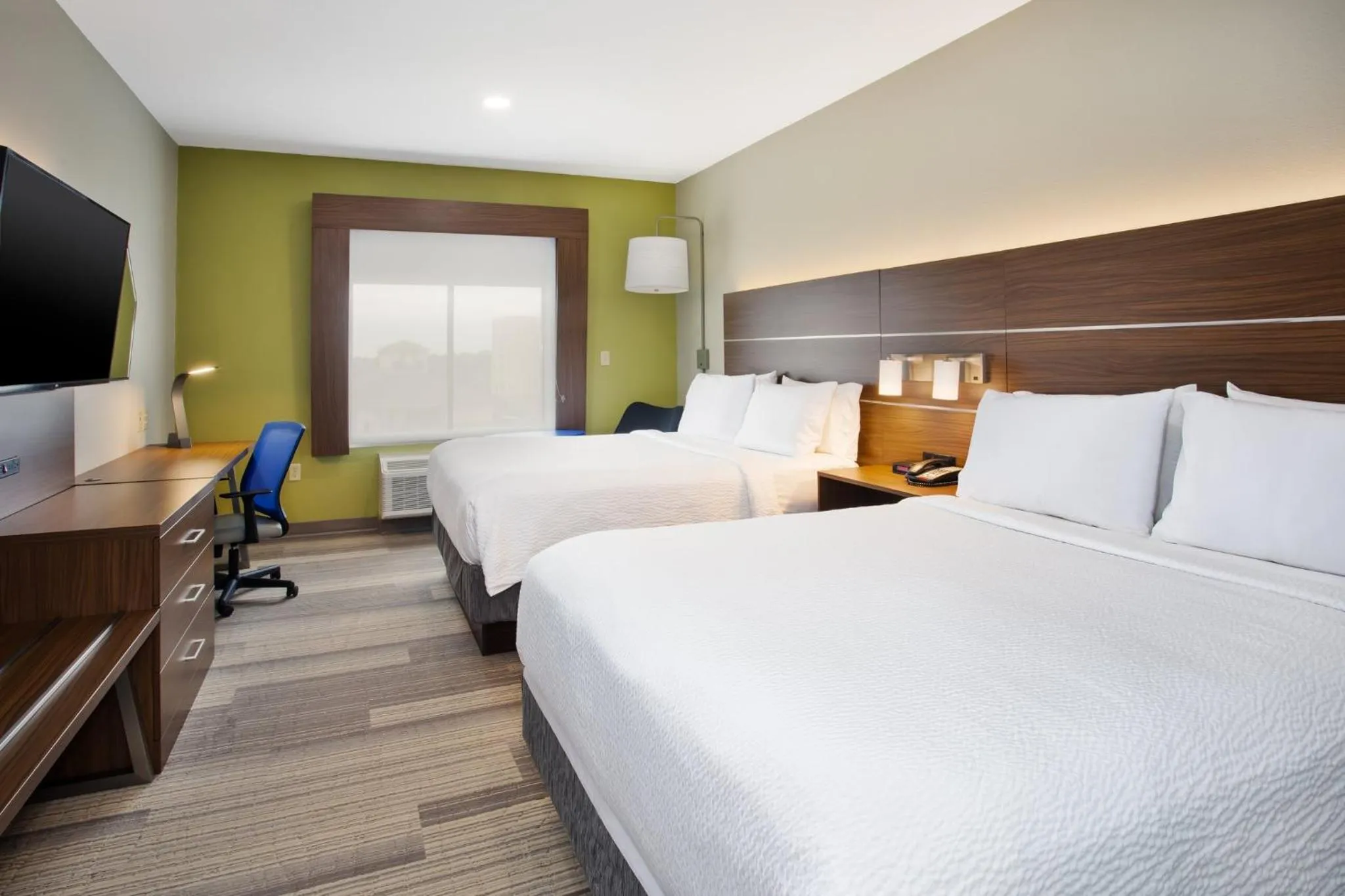 Standard Queen Room with Two Queen Beds in Holiday Inn Express Hotel and Suites Katy by IHG