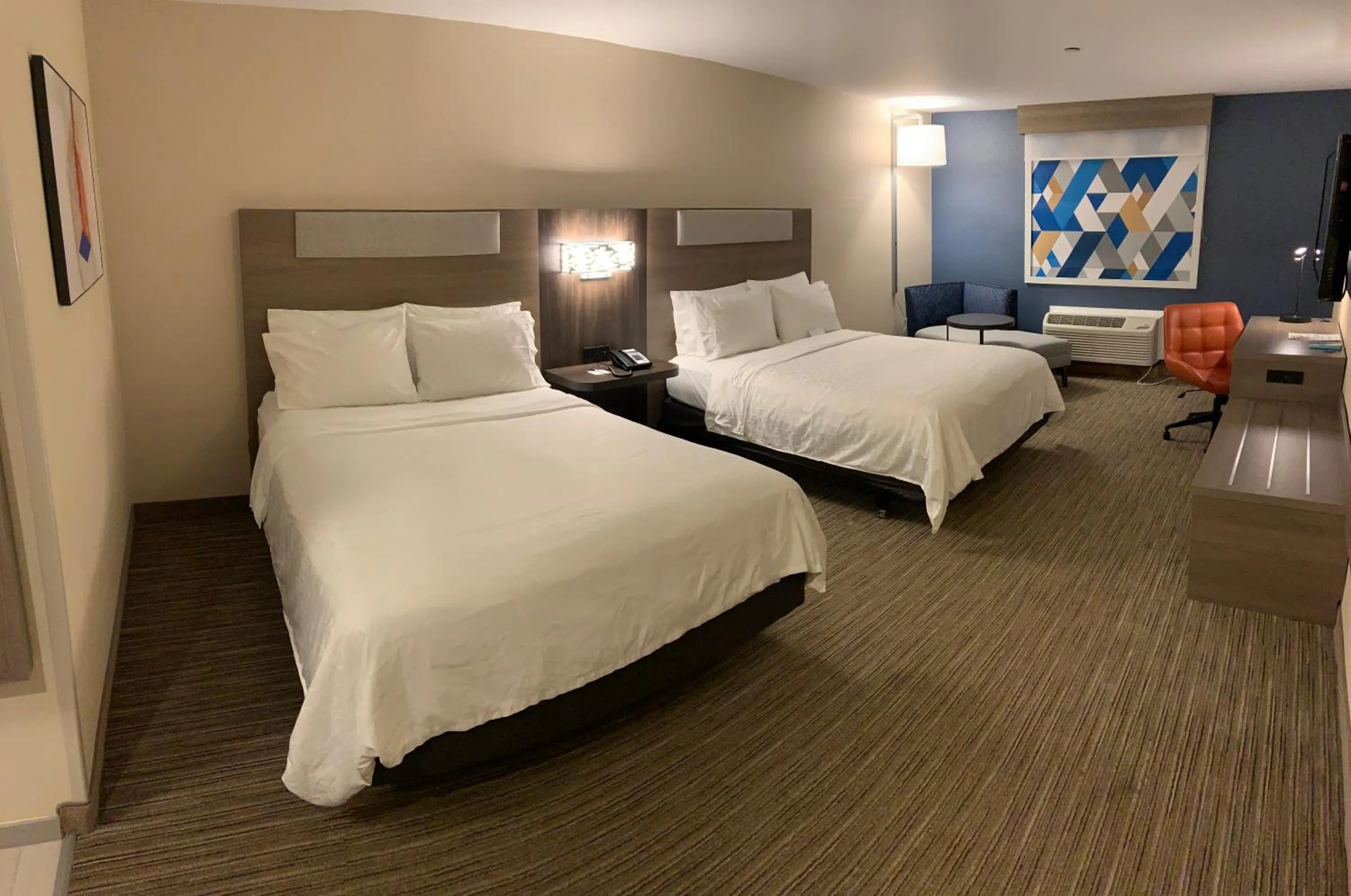 Standard Room with Two Queen Beds in Holiday Inn Express Hotel & Suites Hermosa Beach by IHG