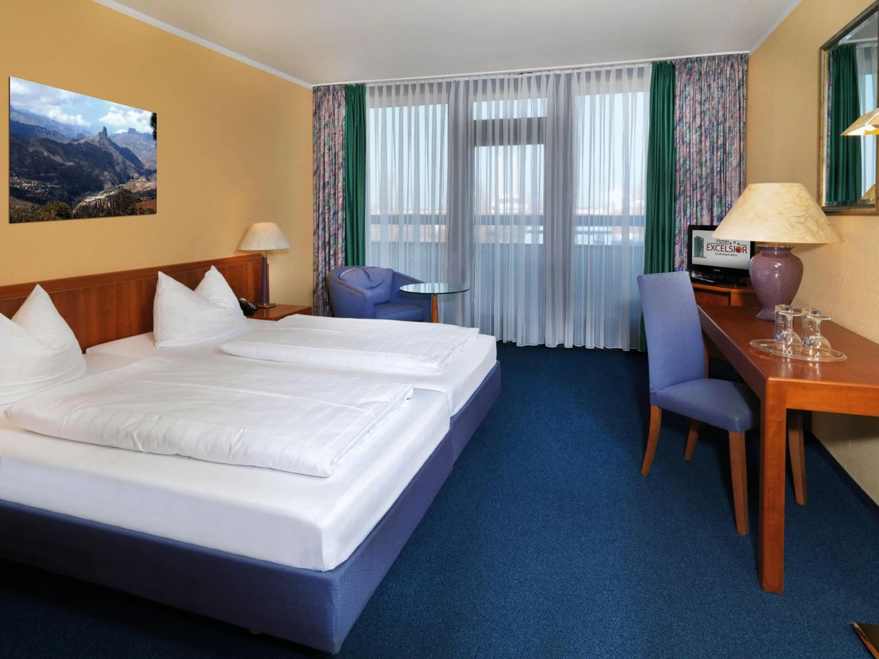 Standard Double Room in Hotel Excelsior Ludwigshafen