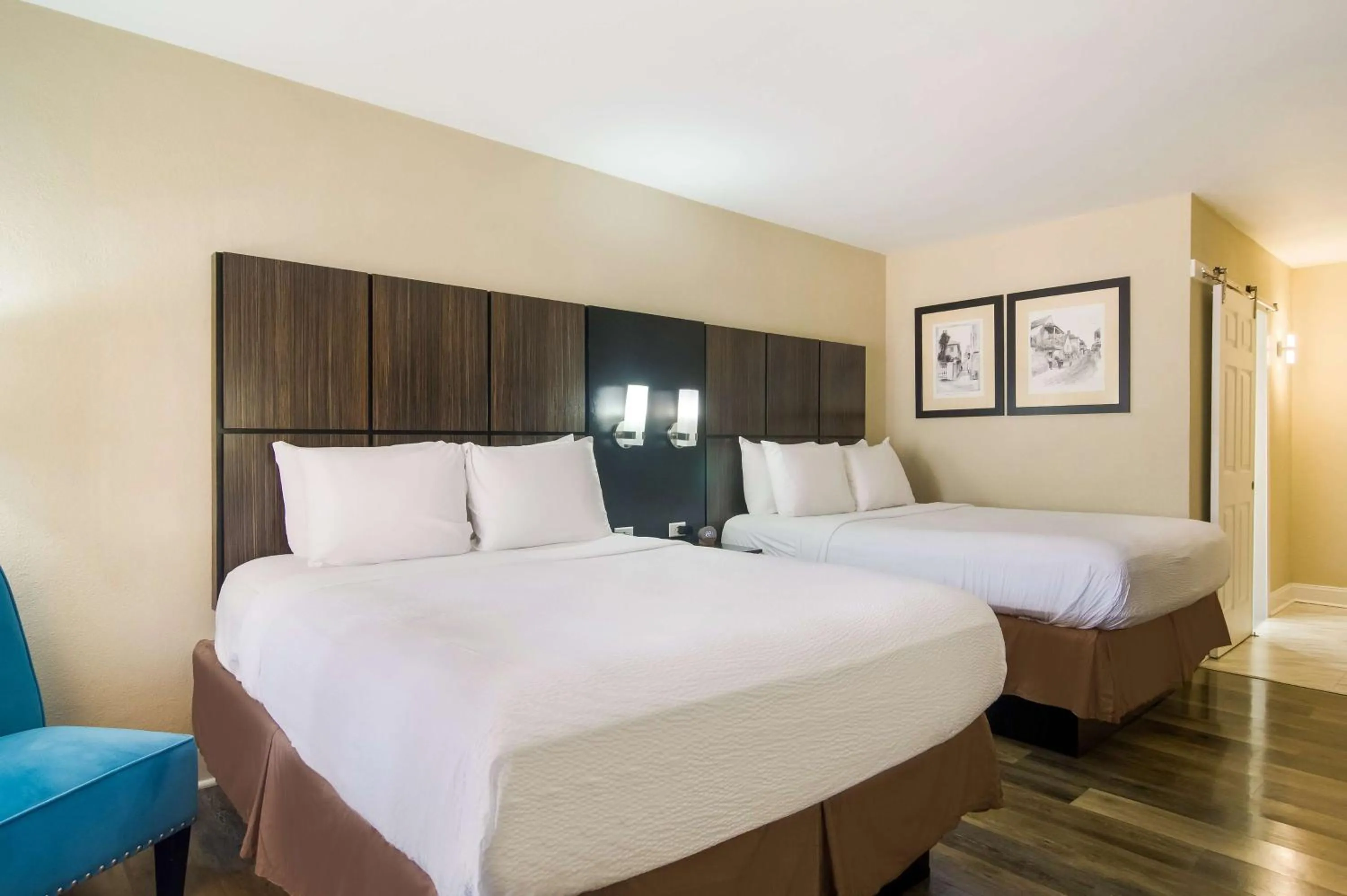 Queen Room with Two Queen Beds in Best Western Historic Bayfront