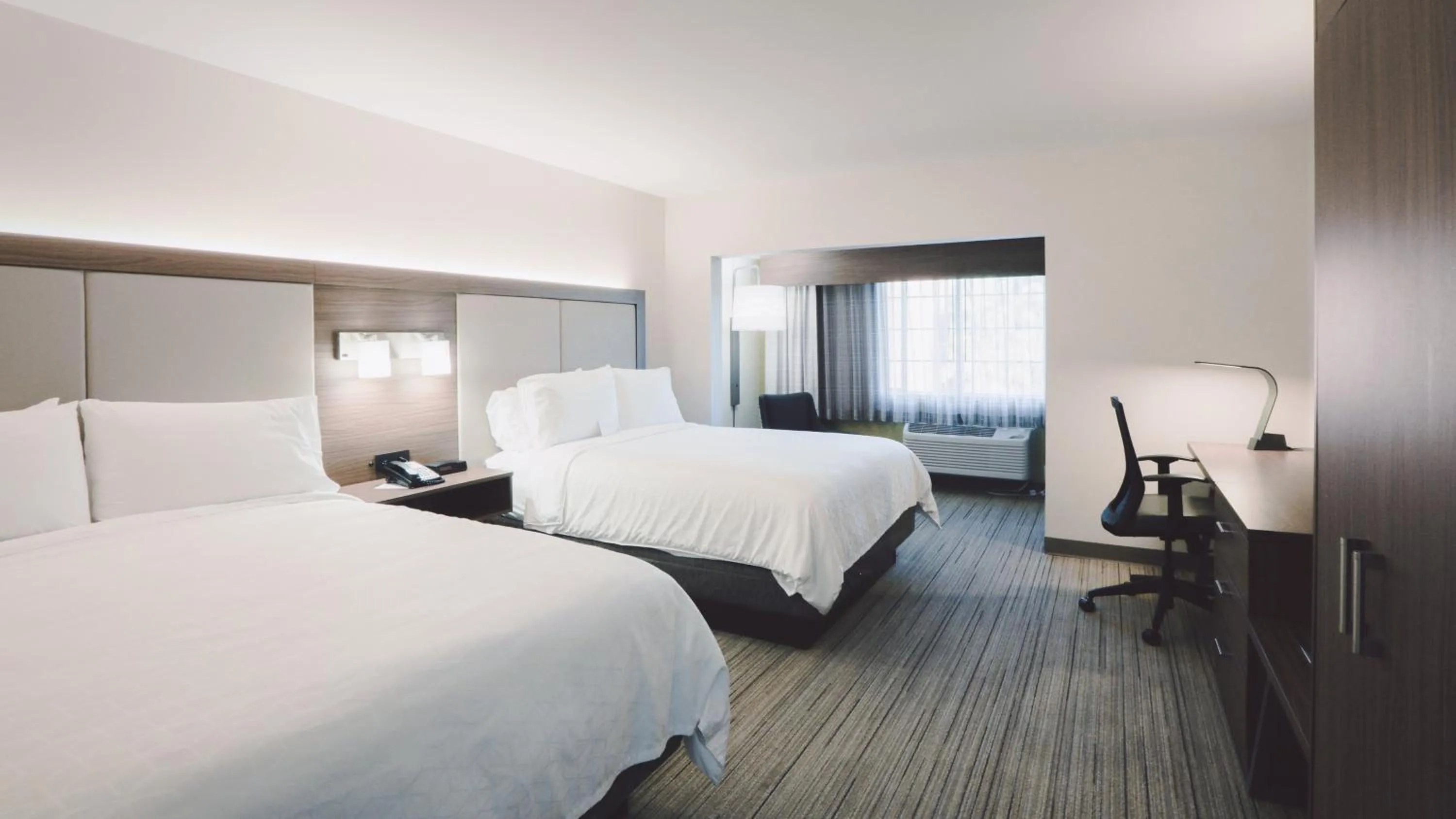 Standard Room with Two Queen Beds in Holiday Inn Express Lompoc by IHG