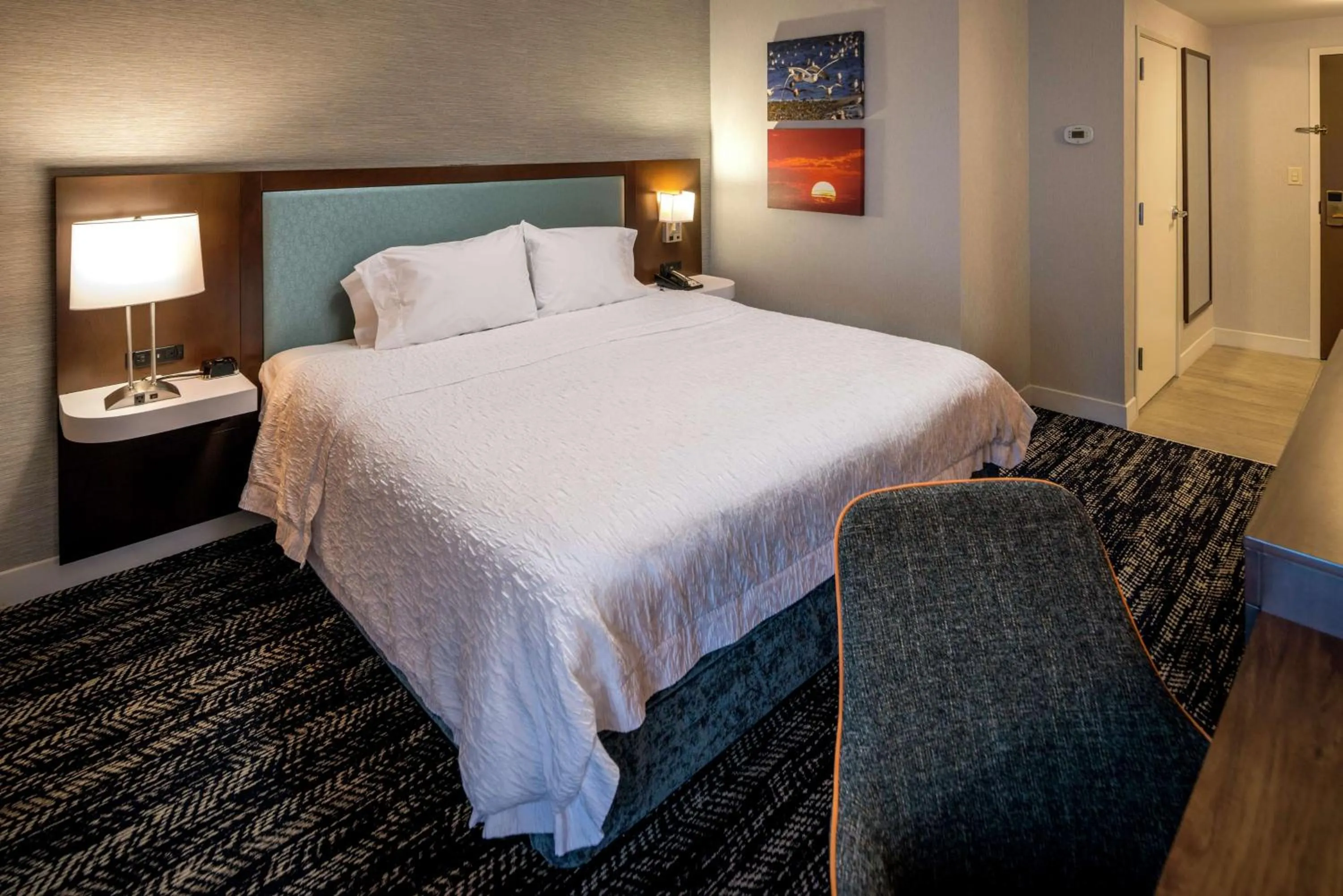Queen Room with Mobility Access/Non-Smoking in Hampton Inn Long Island/Commack