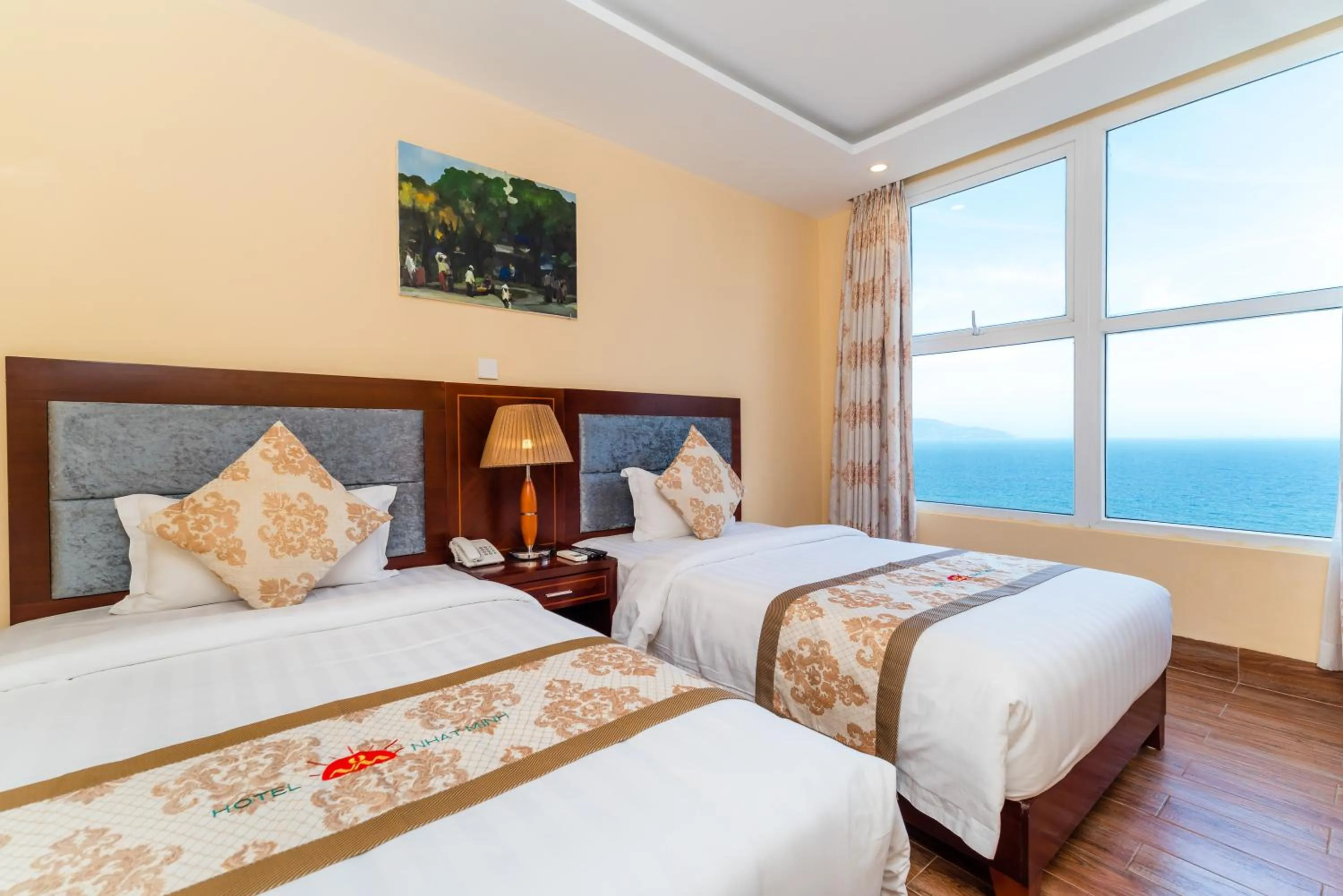 Twin Room with Sea View in Nhat Minh Hotel and Apartment