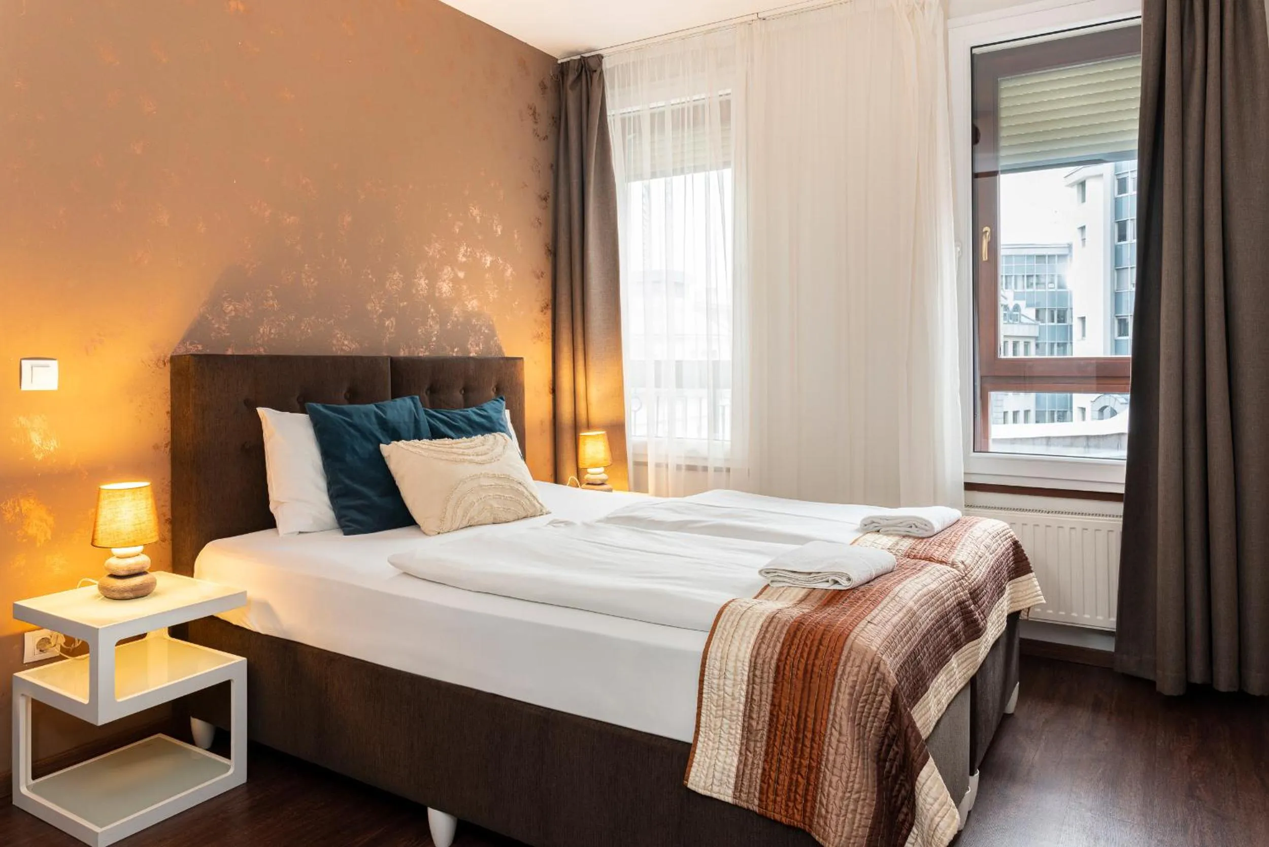 Deluxe One-Bedroom Apartment with Balcony  in Gozsdu Court Budapest