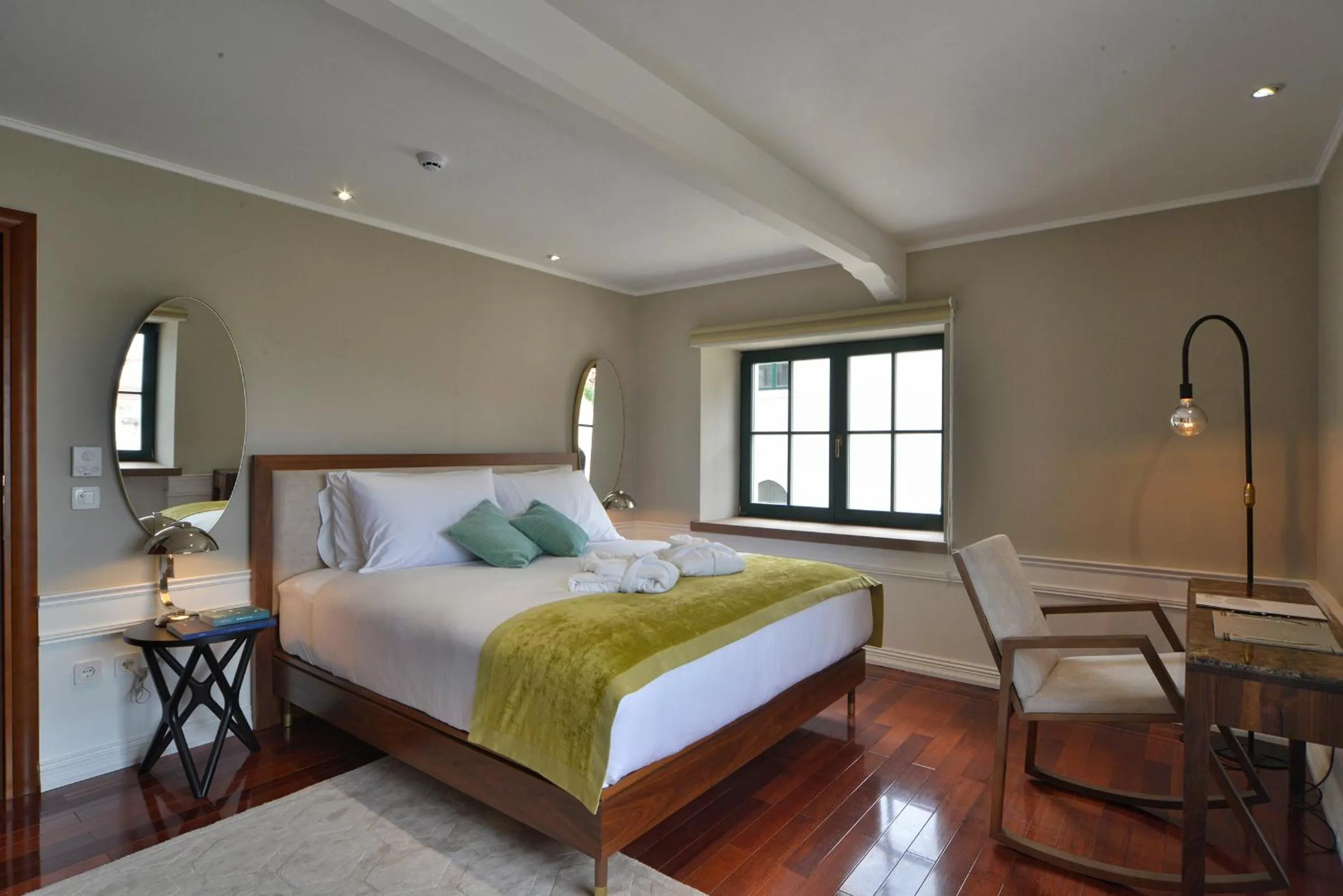Deluxe Suite in Hotel Brown Beach House & Spa