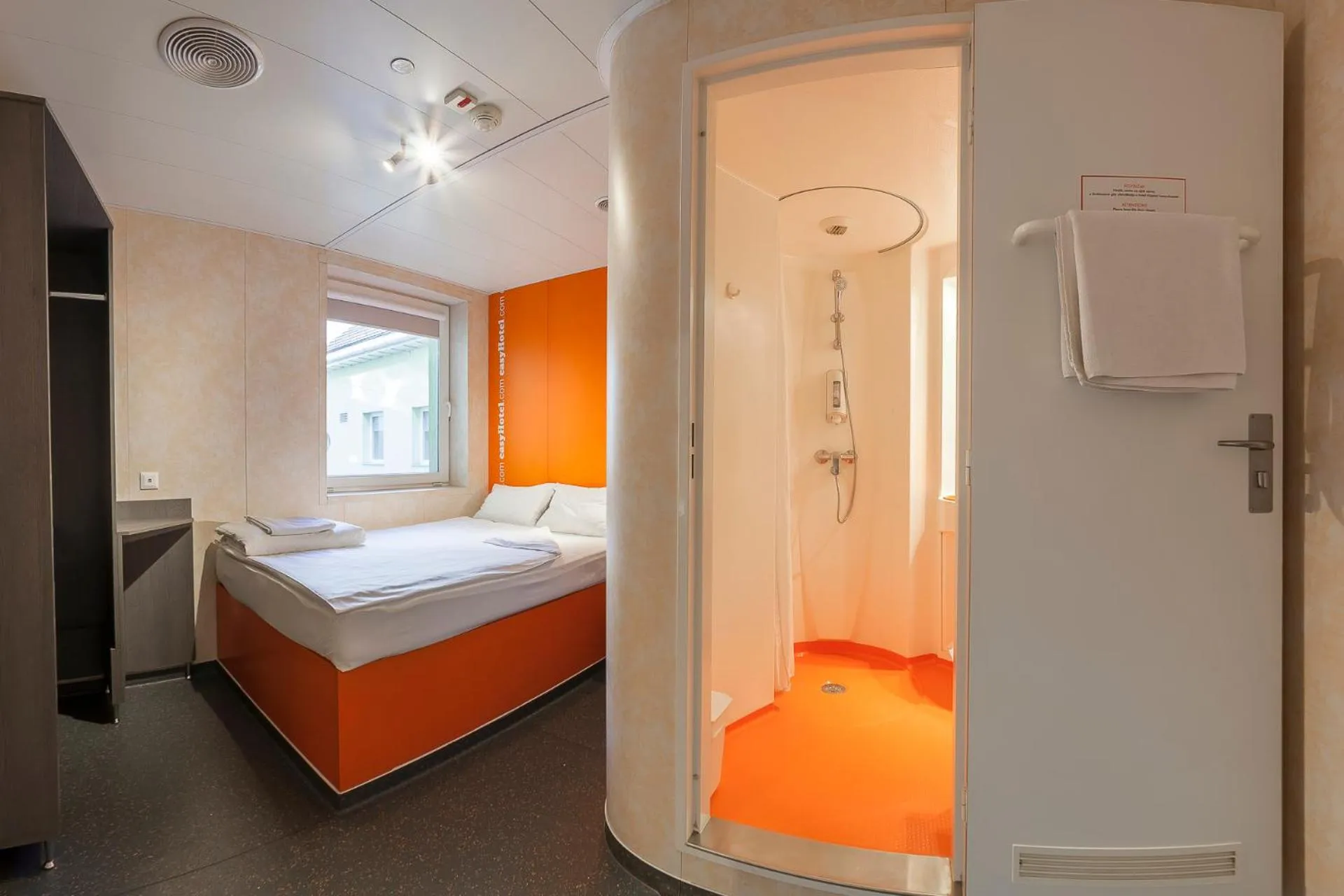 Standard Double Room in easyHotel Budapest Oktogon