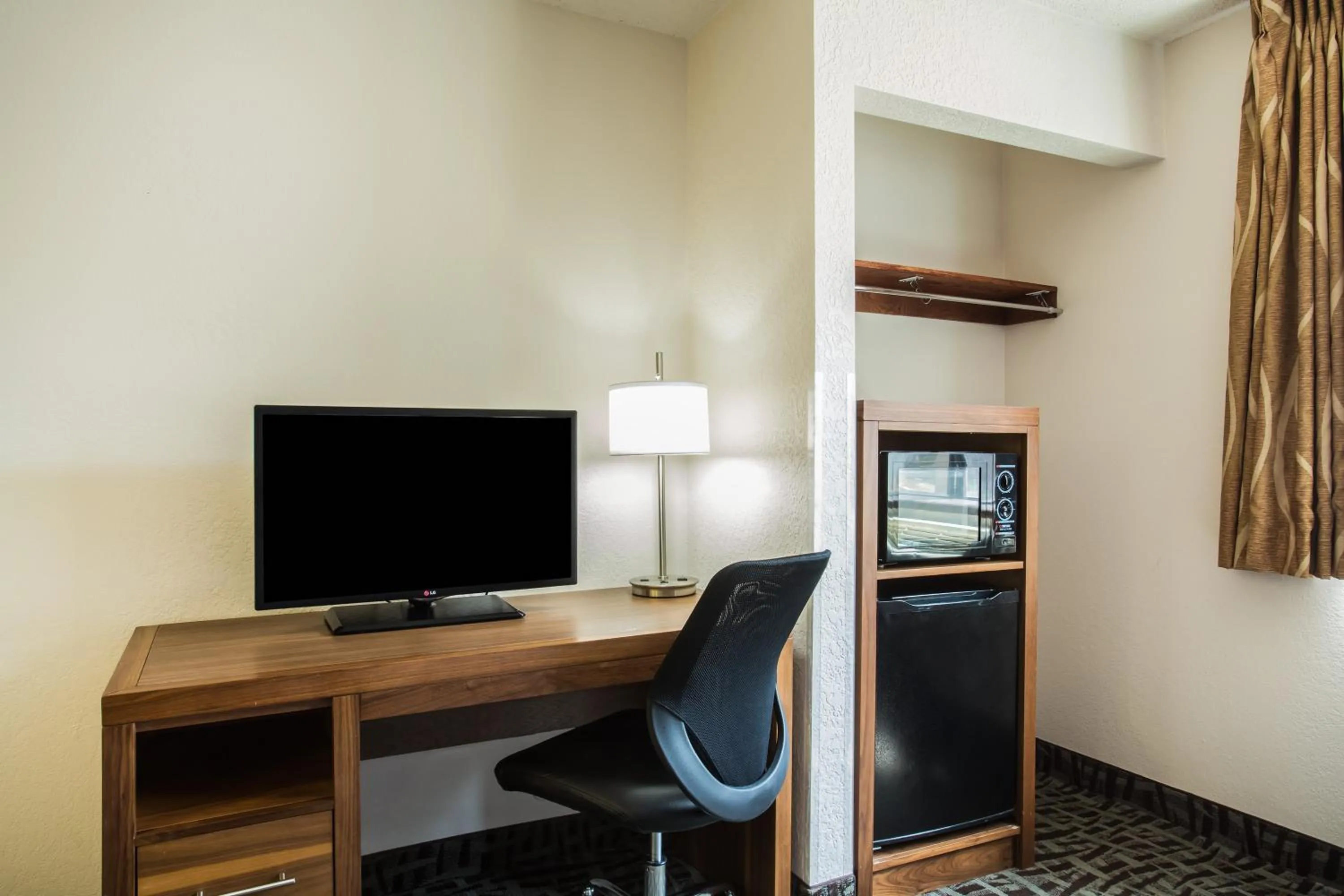 King Room - Mobility Access/Non-Smoking in Super 8 by Wyndham Flagstaff