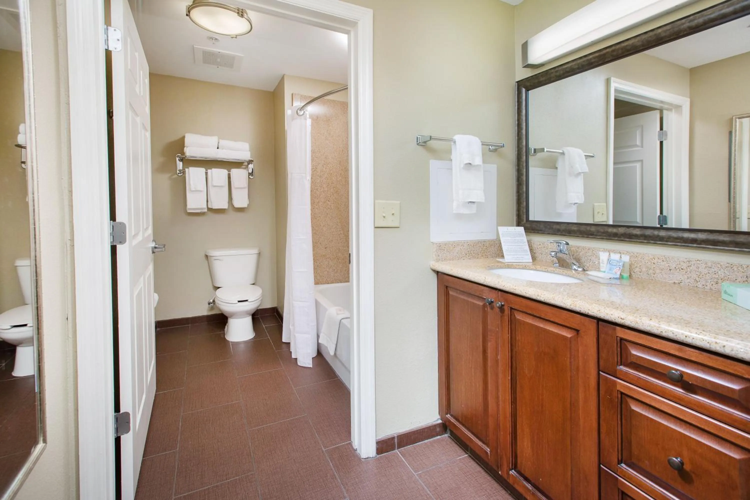One-Bedroom Queen Suite in Staybridge Suites Augusta by IHG