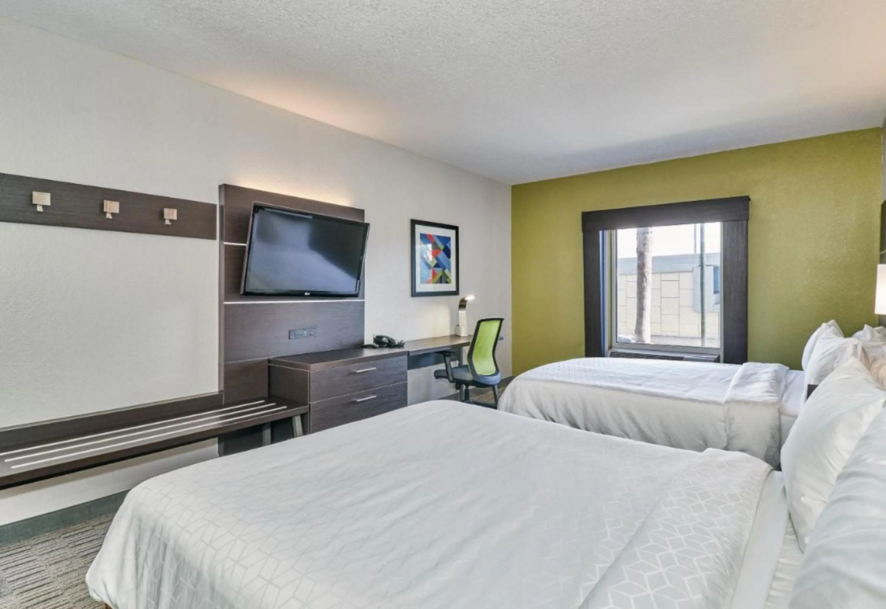Standard Room with Two Queen Beds in Holiday Inn Express Hotel & Suites Clearwater US 19 North by IHG