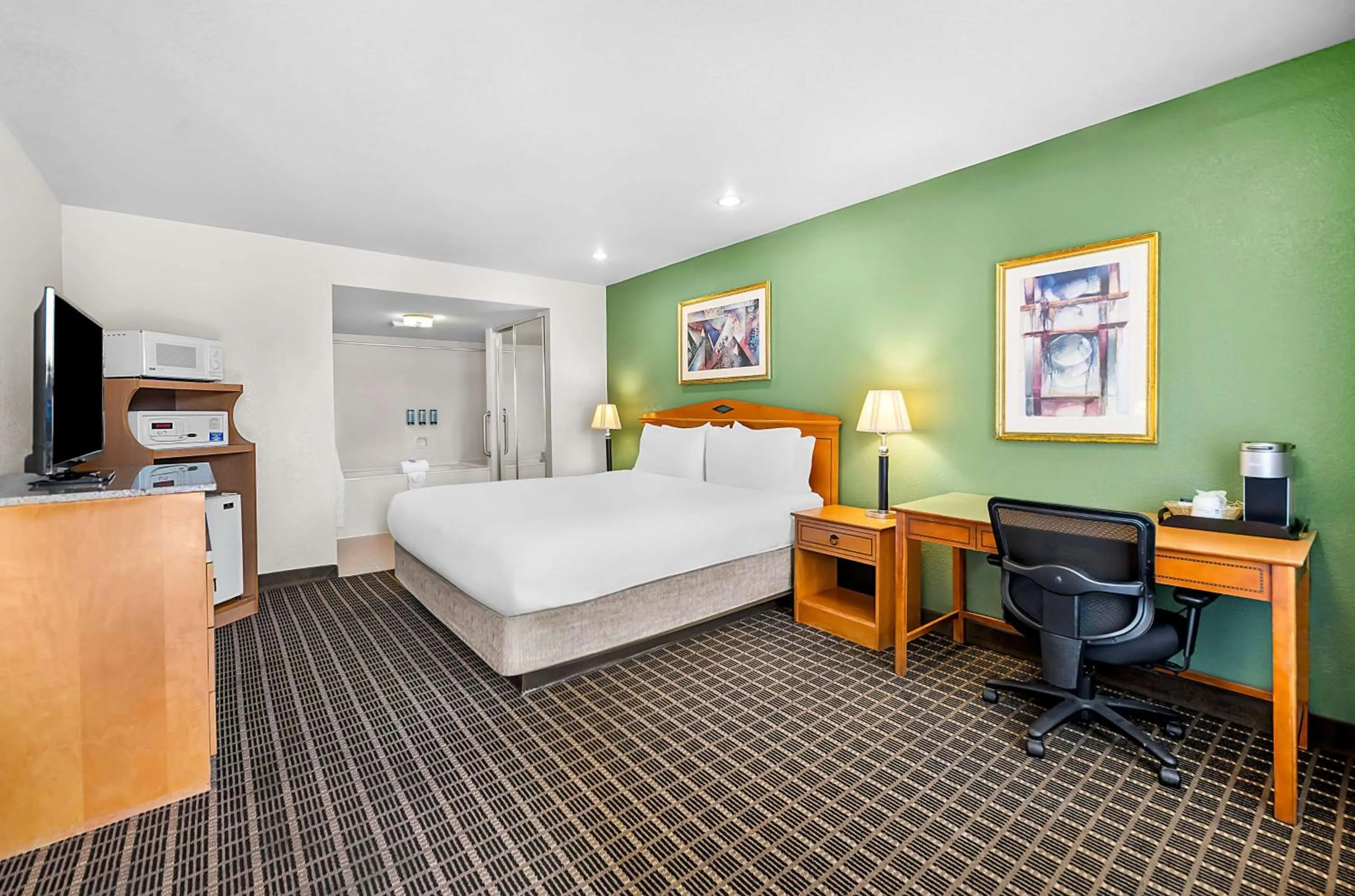 King Room with Jetted Tub in SureStayPlus Hotel by Best Western San Jose Central City