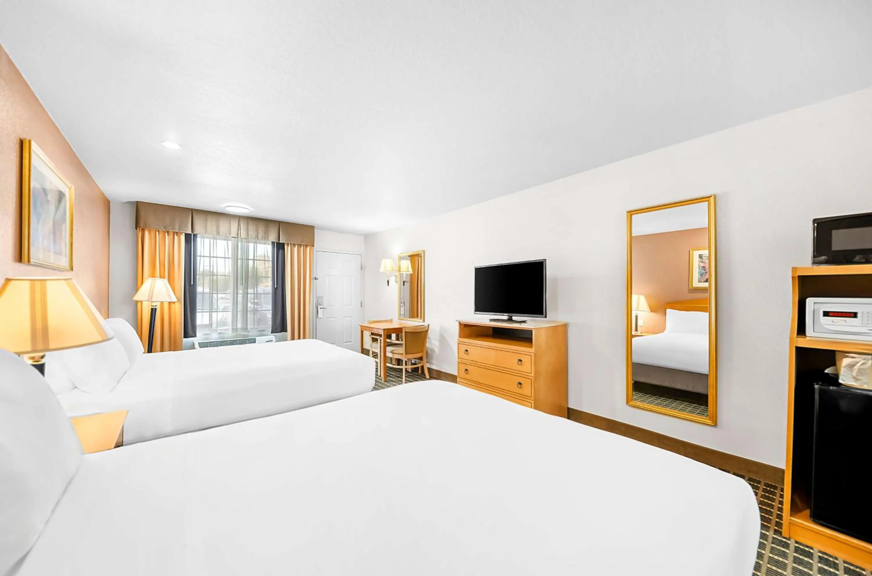 Queen Room with Two Queen Beds in SureStayPlus Hotel by Best Western San Jose Central City