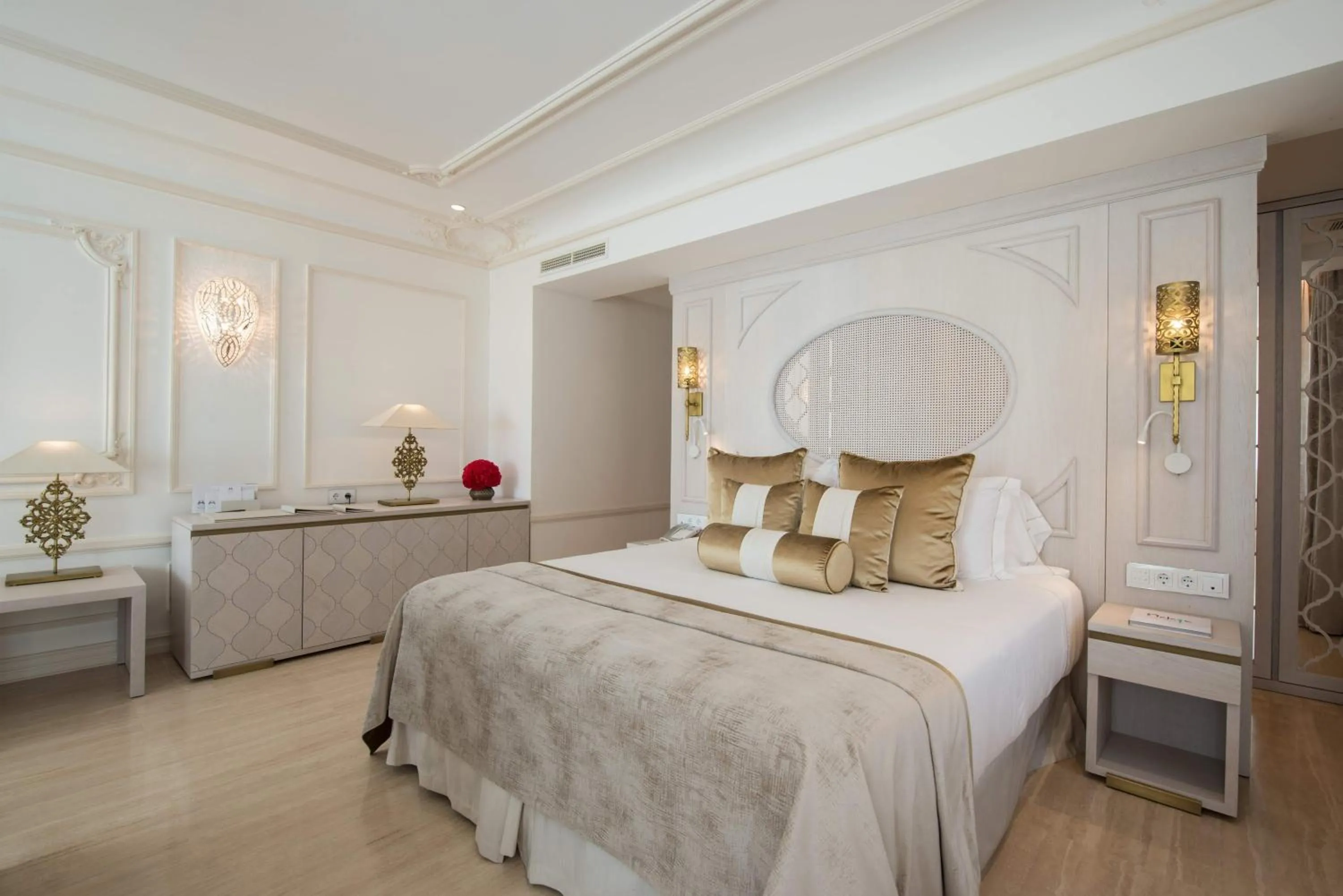 Deluxe Sea View in Gran Hotel Miramar GL