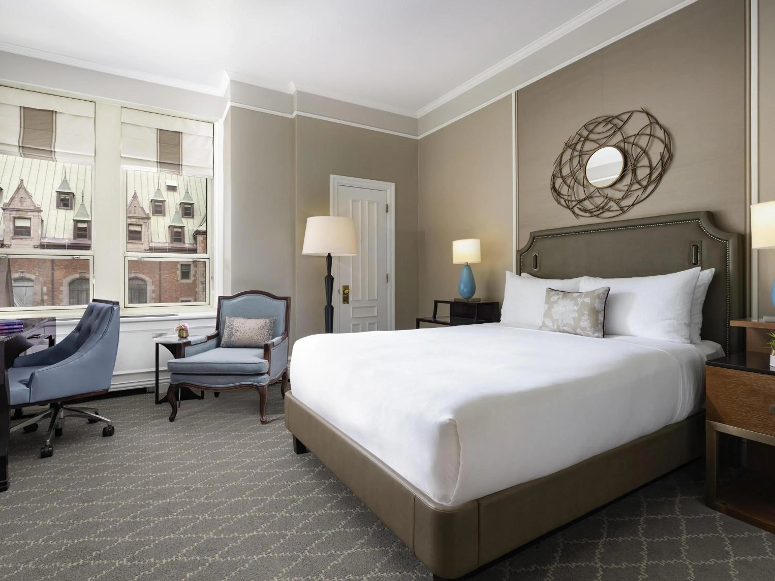Fairmont Queen Room in Fairmont Le Chateau Frontenac