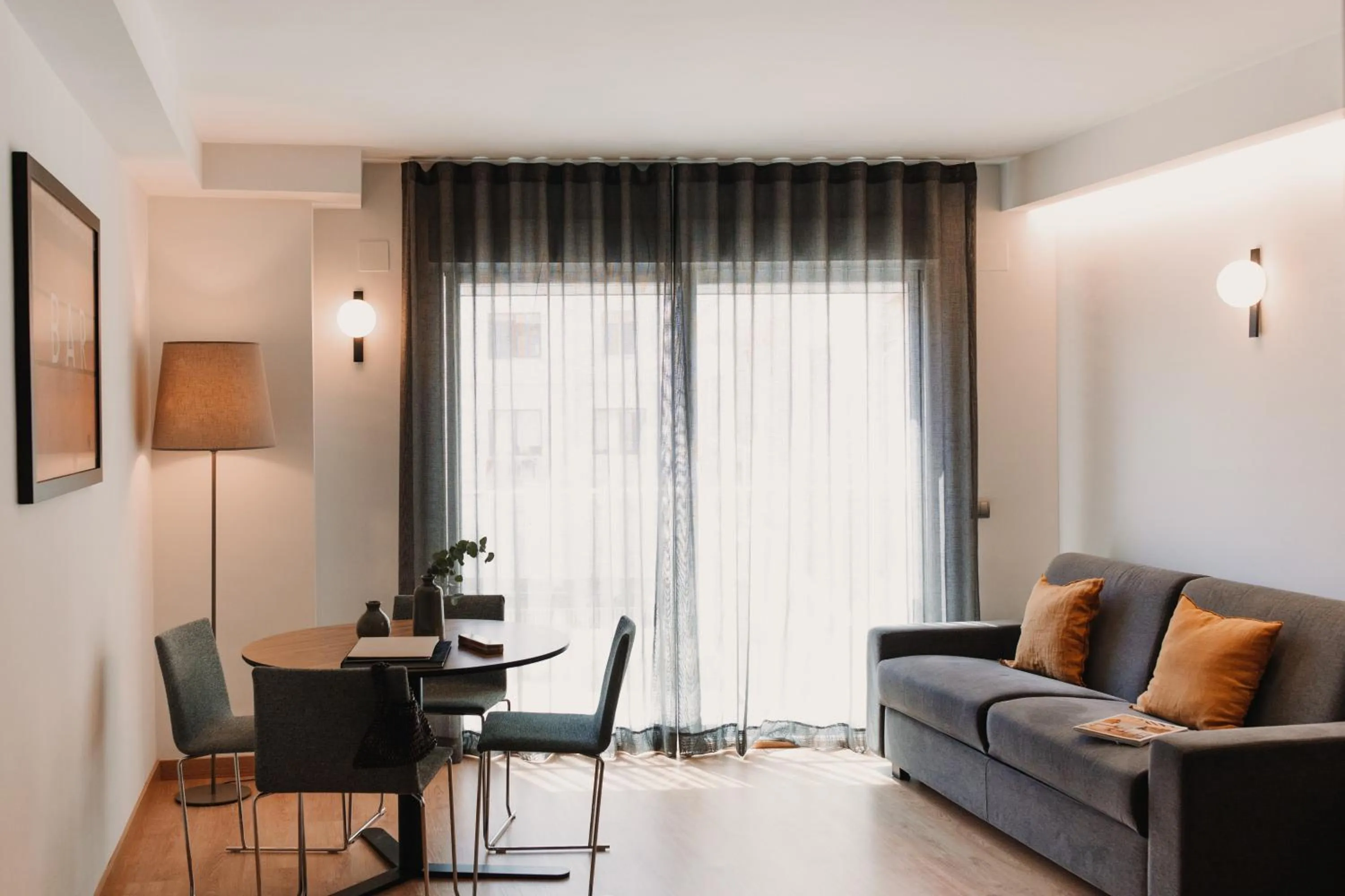 Loft Apartment with Balcony (2 Adults + 2 Children) in Parker The Urban Flats