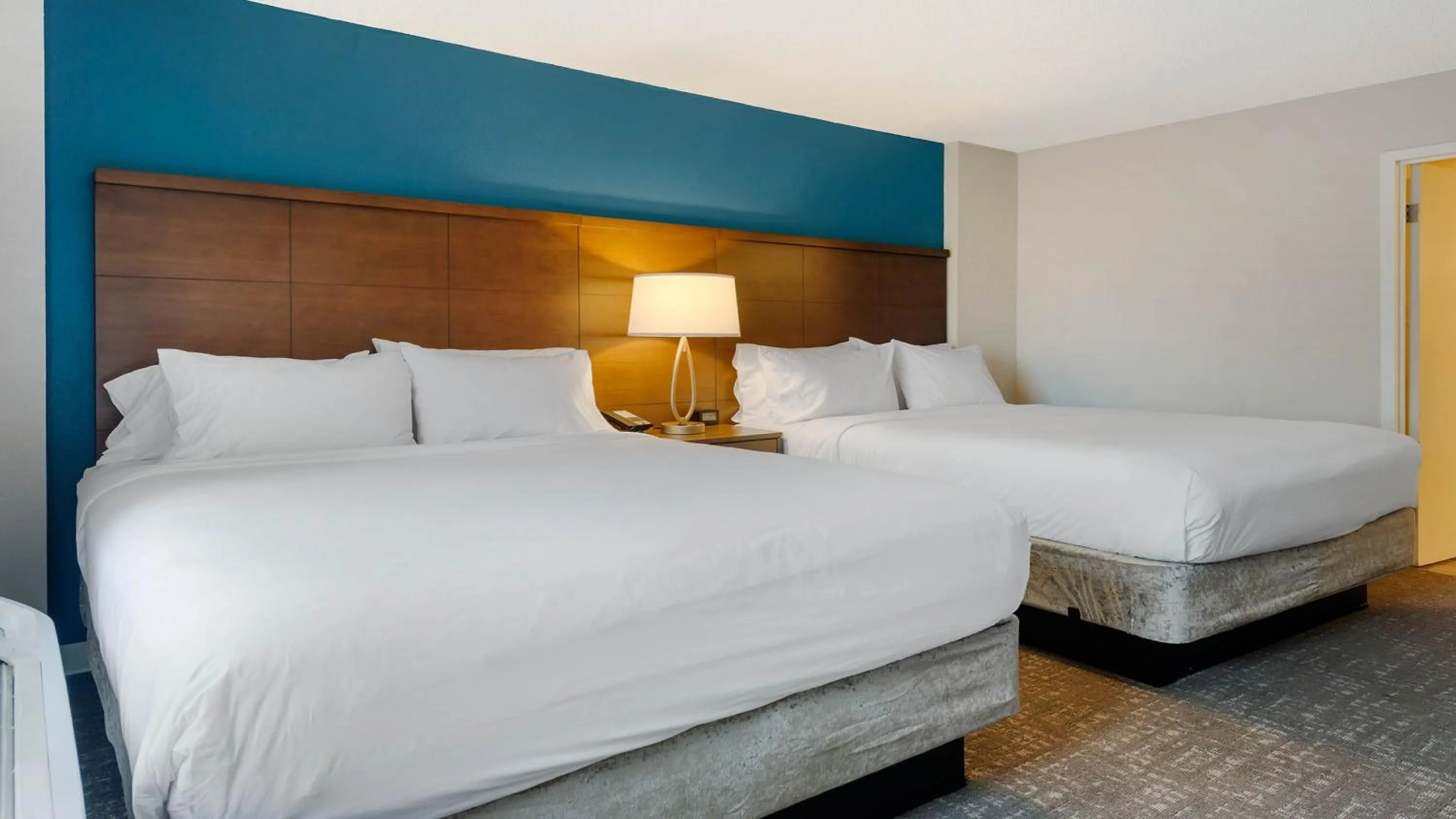 One-Bedroom Suite in Staybridge Suites - Calgary Airport by IHG