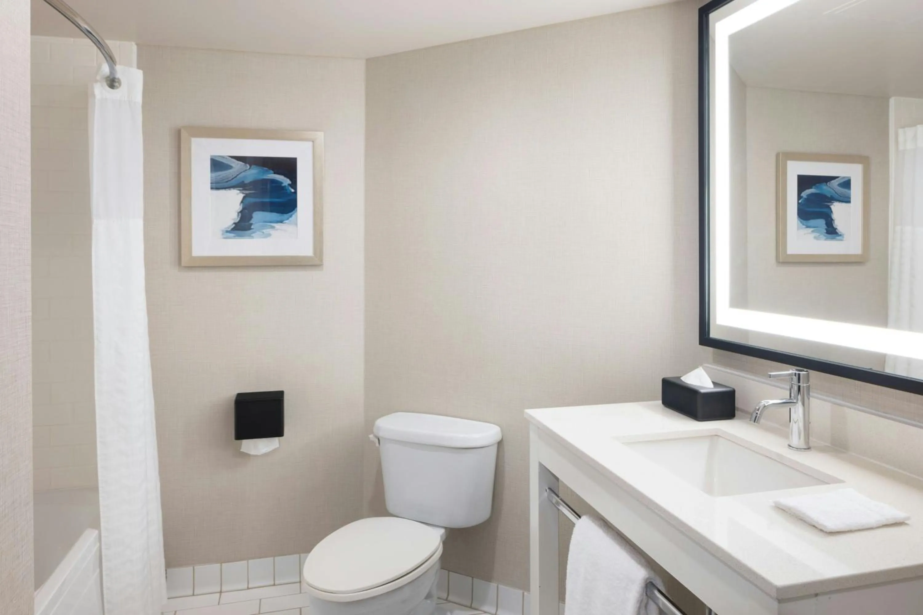 Junior Suite with Harbor View in Four Points by Sheraton Halifax