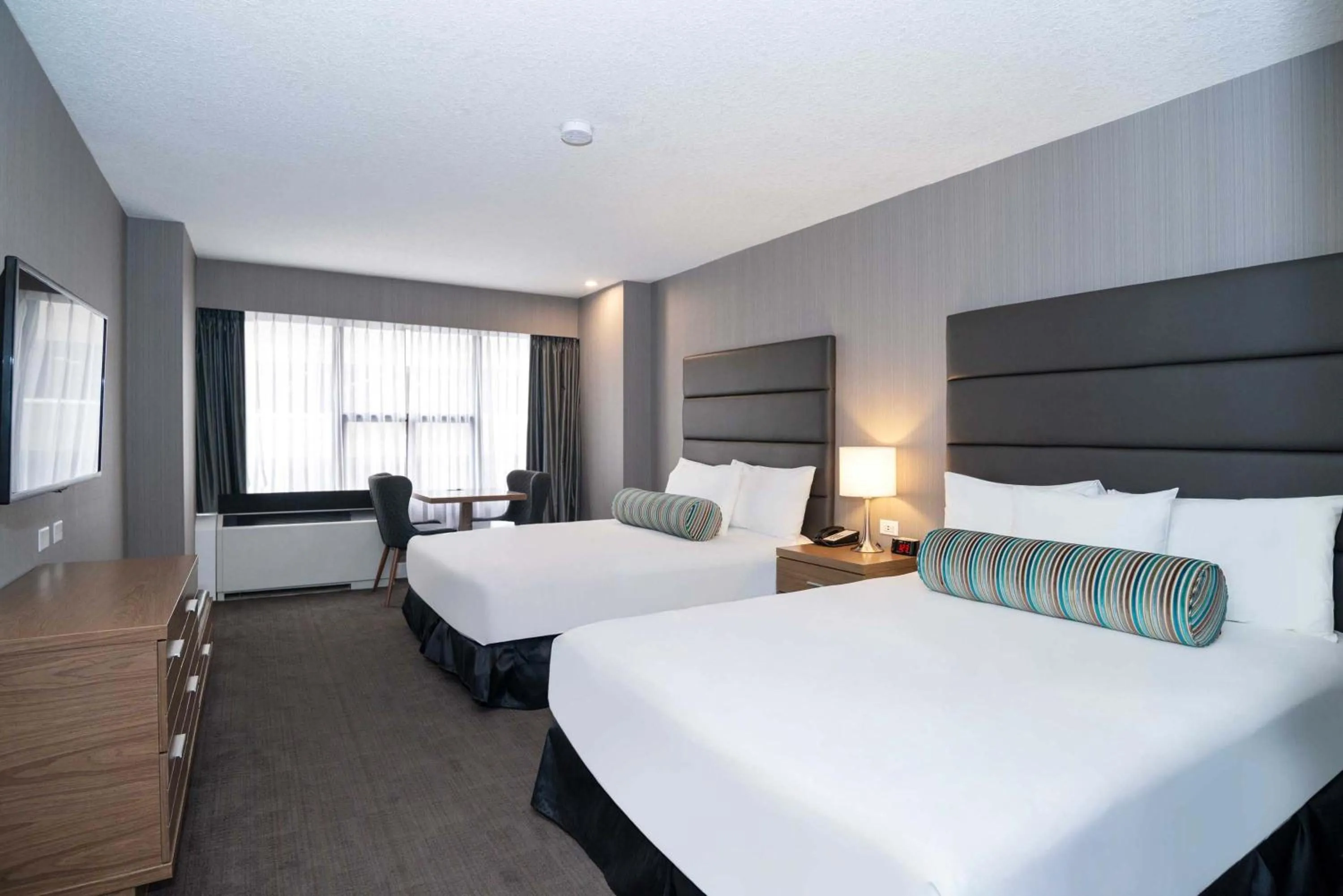 Standard Room, 2 Queen Beds in Sandman Signature Calgary Downtown Hotel