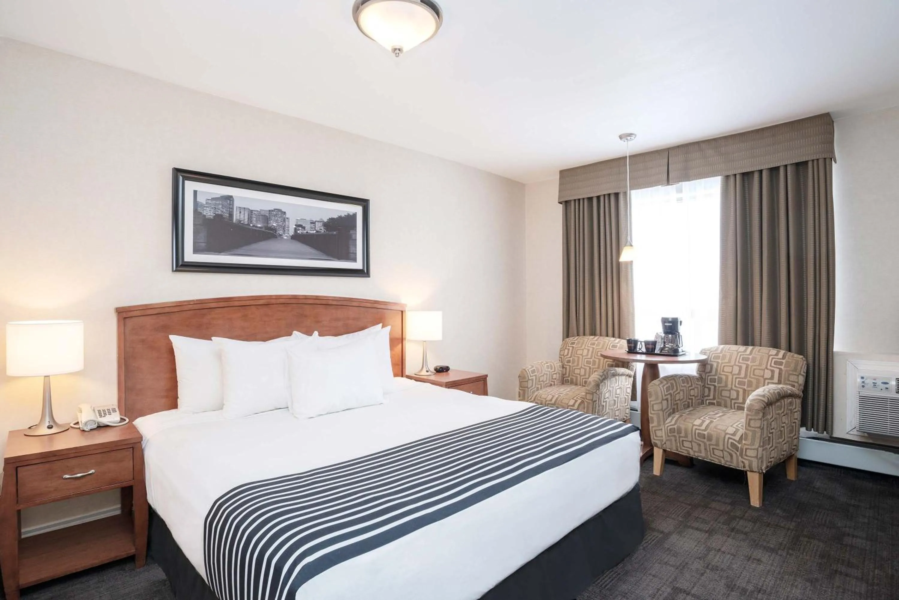 Standard Room, 1 King Bed in Sandman Hotel & Suites Calgary West