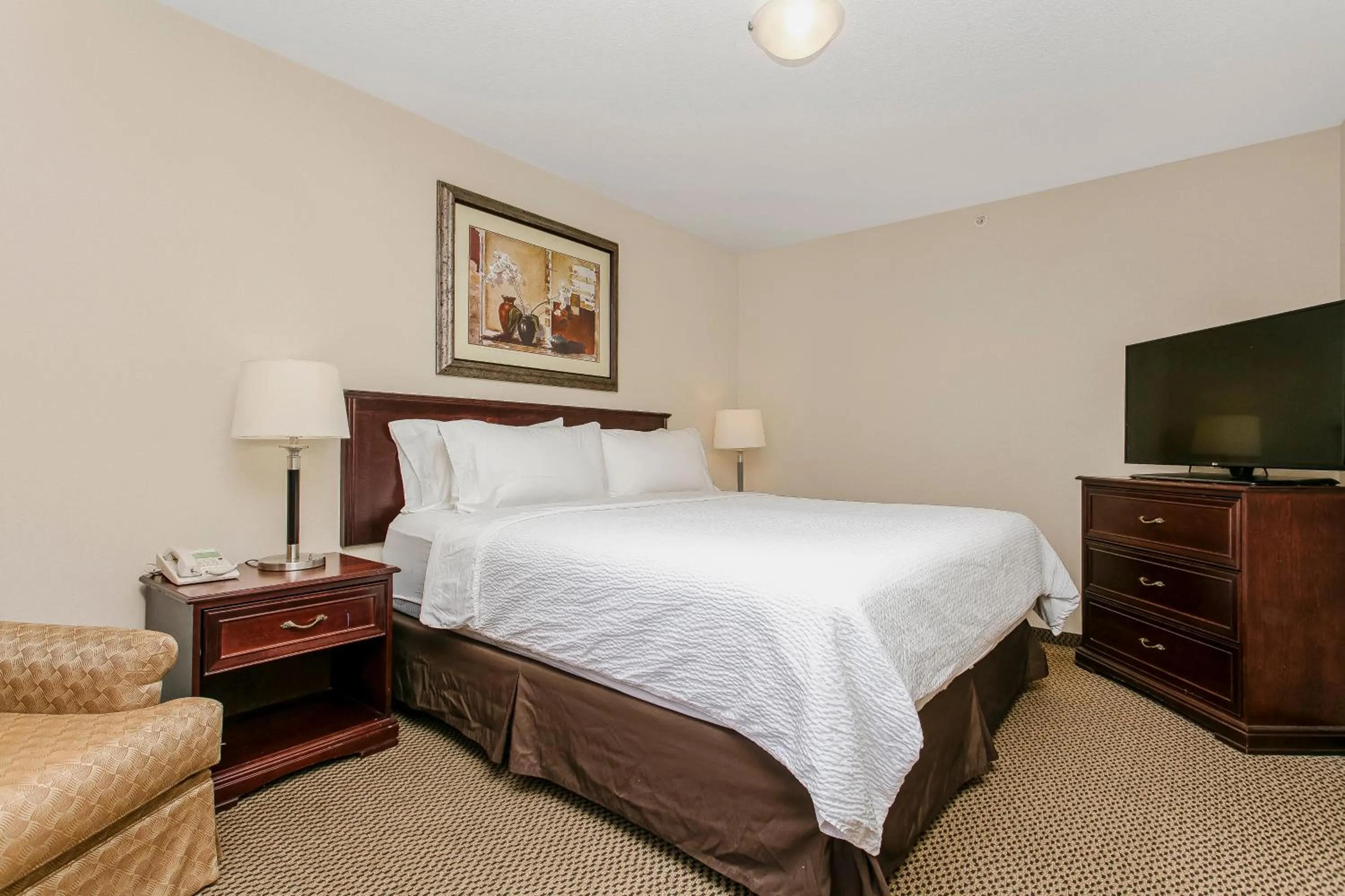 One-Bedroom King Suite in Holiday Inn & Suites Lloydminster by IHG