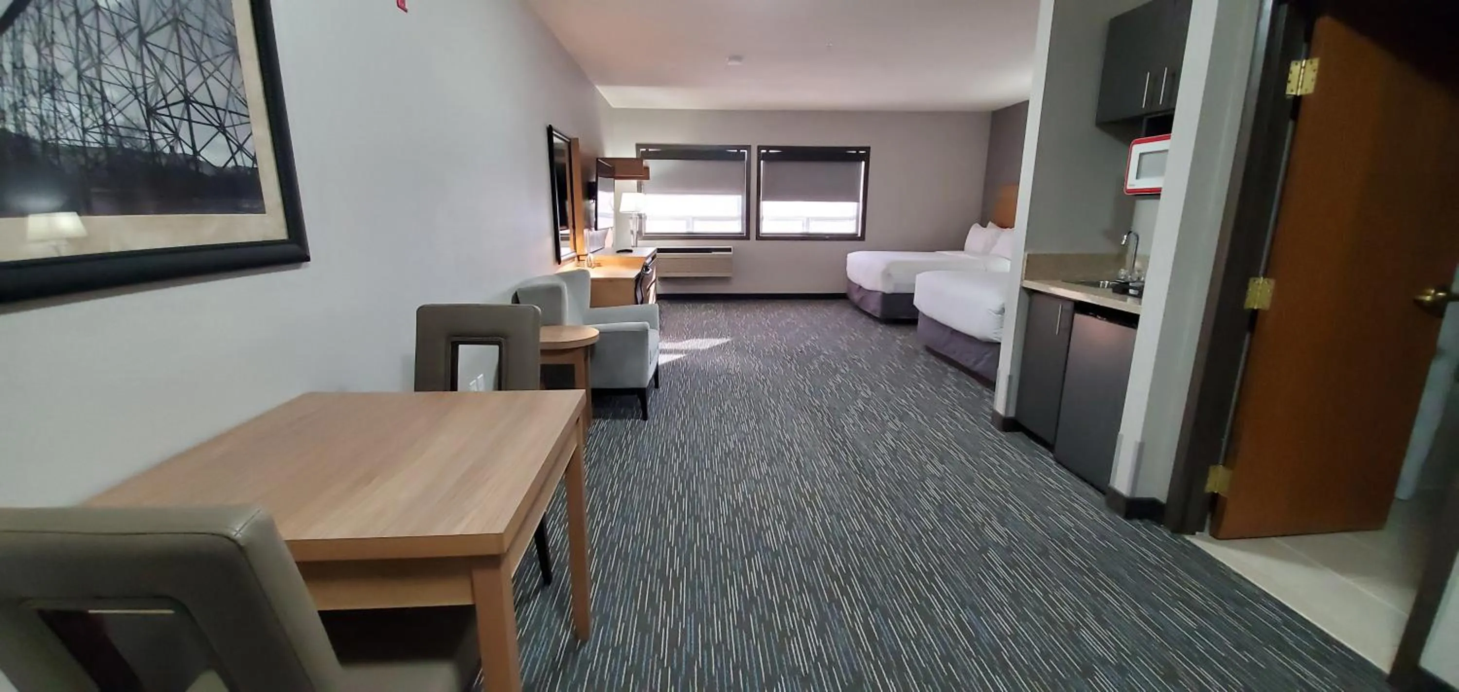 Deluxe Queen Room with Two Queen Beds - Non-Smoking in Wingate by Wyndham Lethbridge