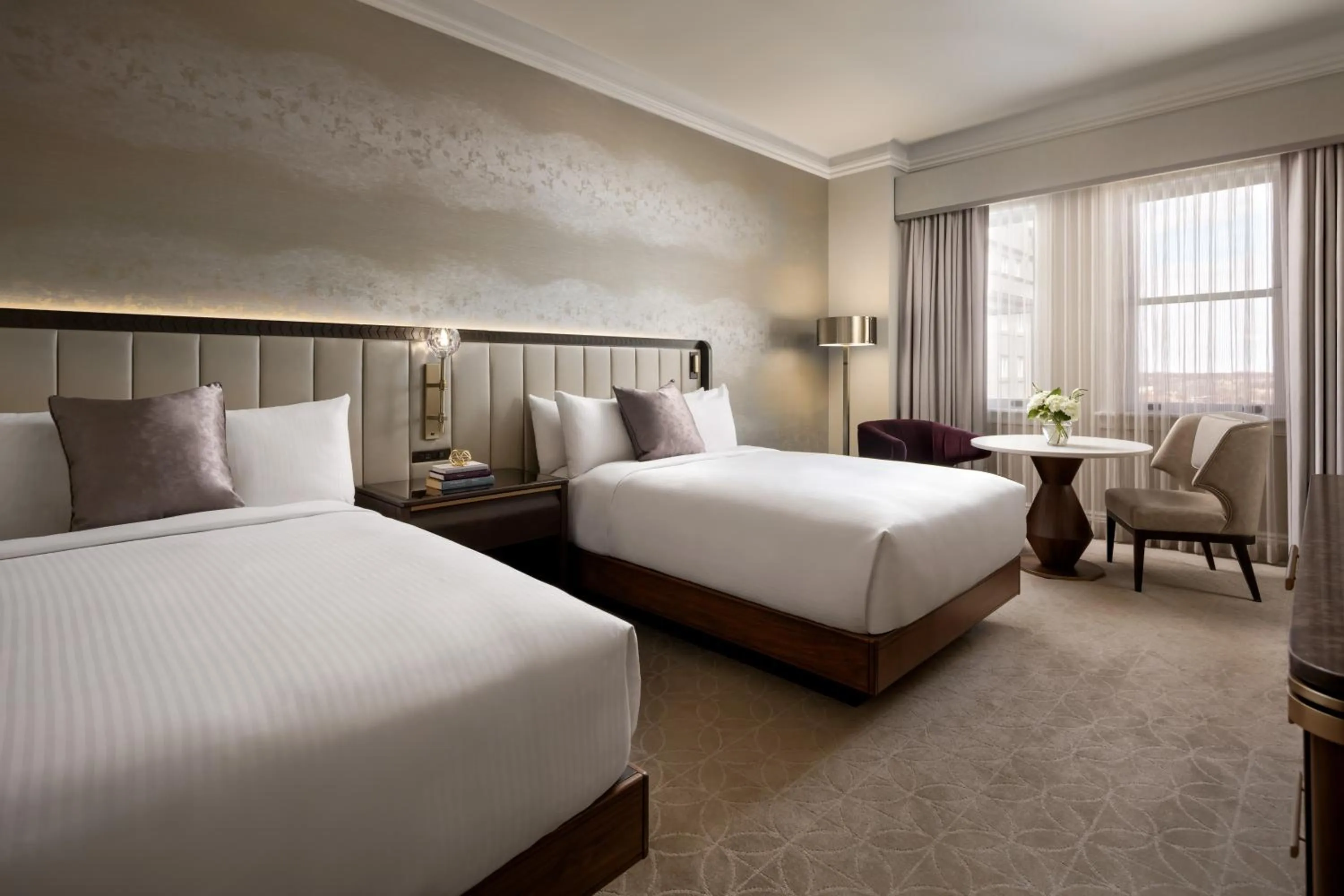 Double Room with Two Double Beds and View in Fairmont Hotel Macdonald