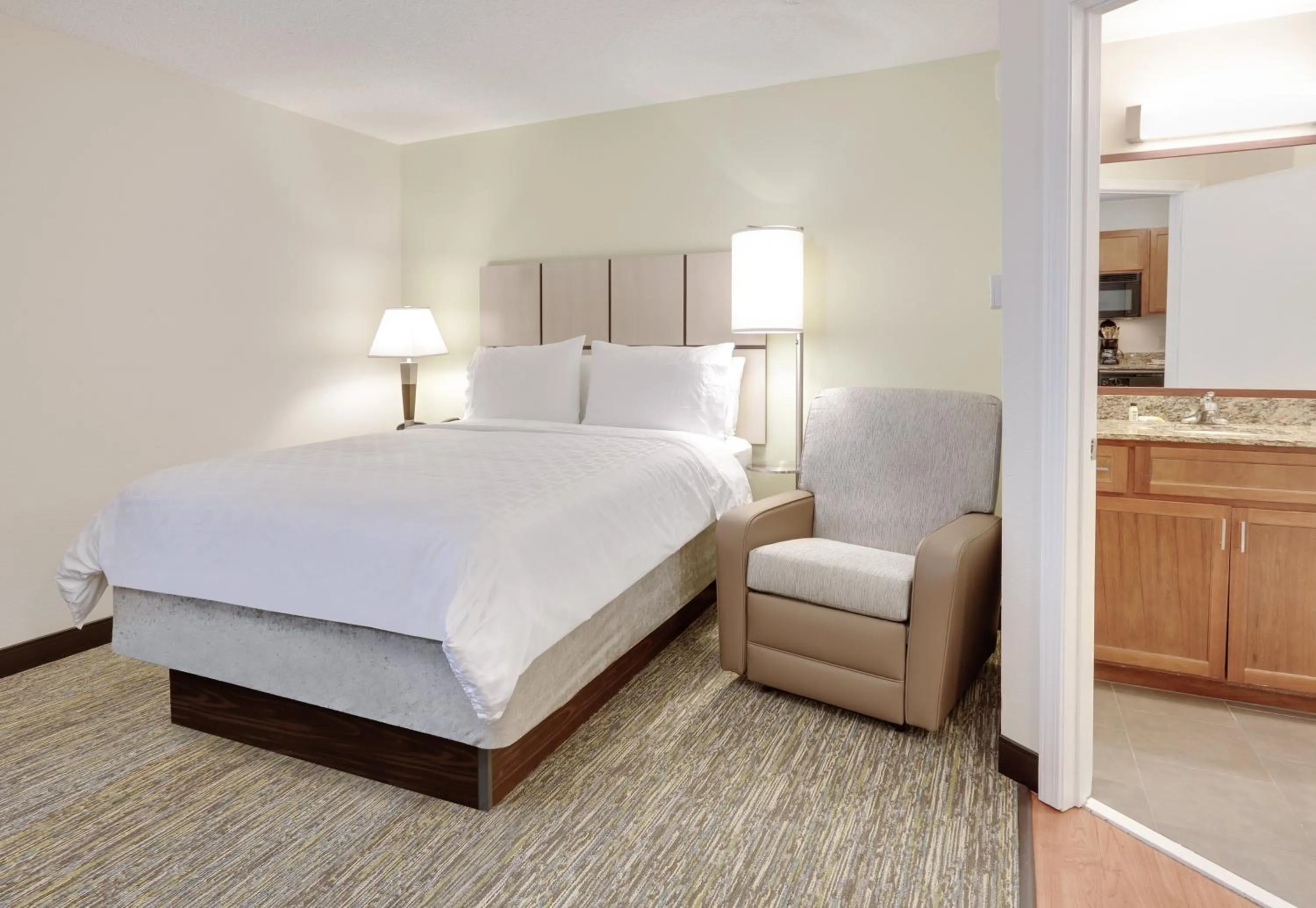 Queen Studio Suite in Candlewood Suites Salina by IHG