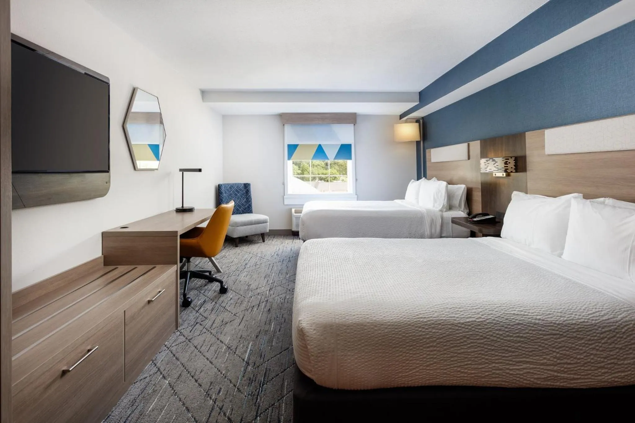 Standard Room with Two Queen Beds in Holiday Inn Express & Suites Williamsburg by IHG
