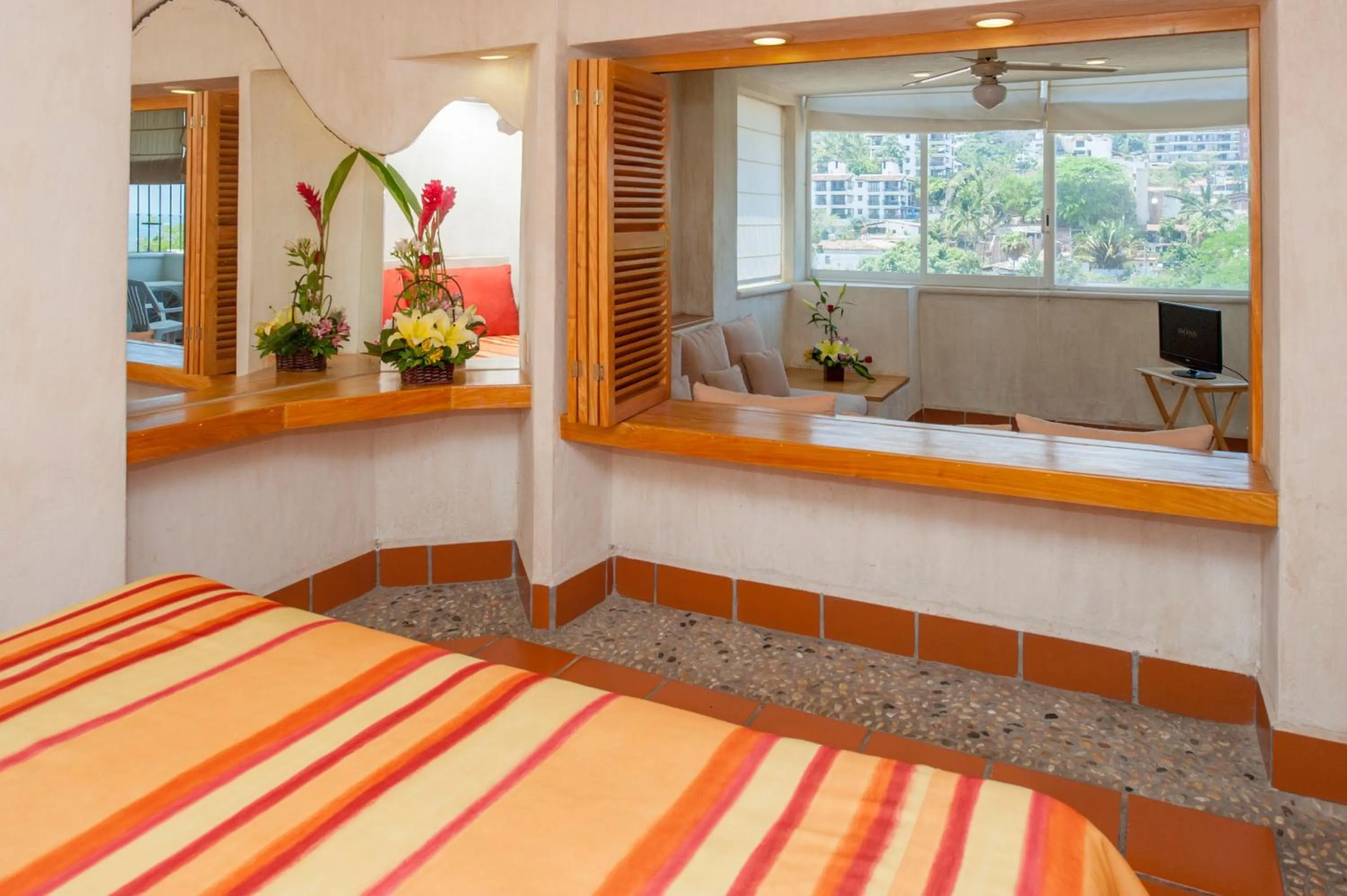 One-Bedroom Suite in Hotel Eloisa