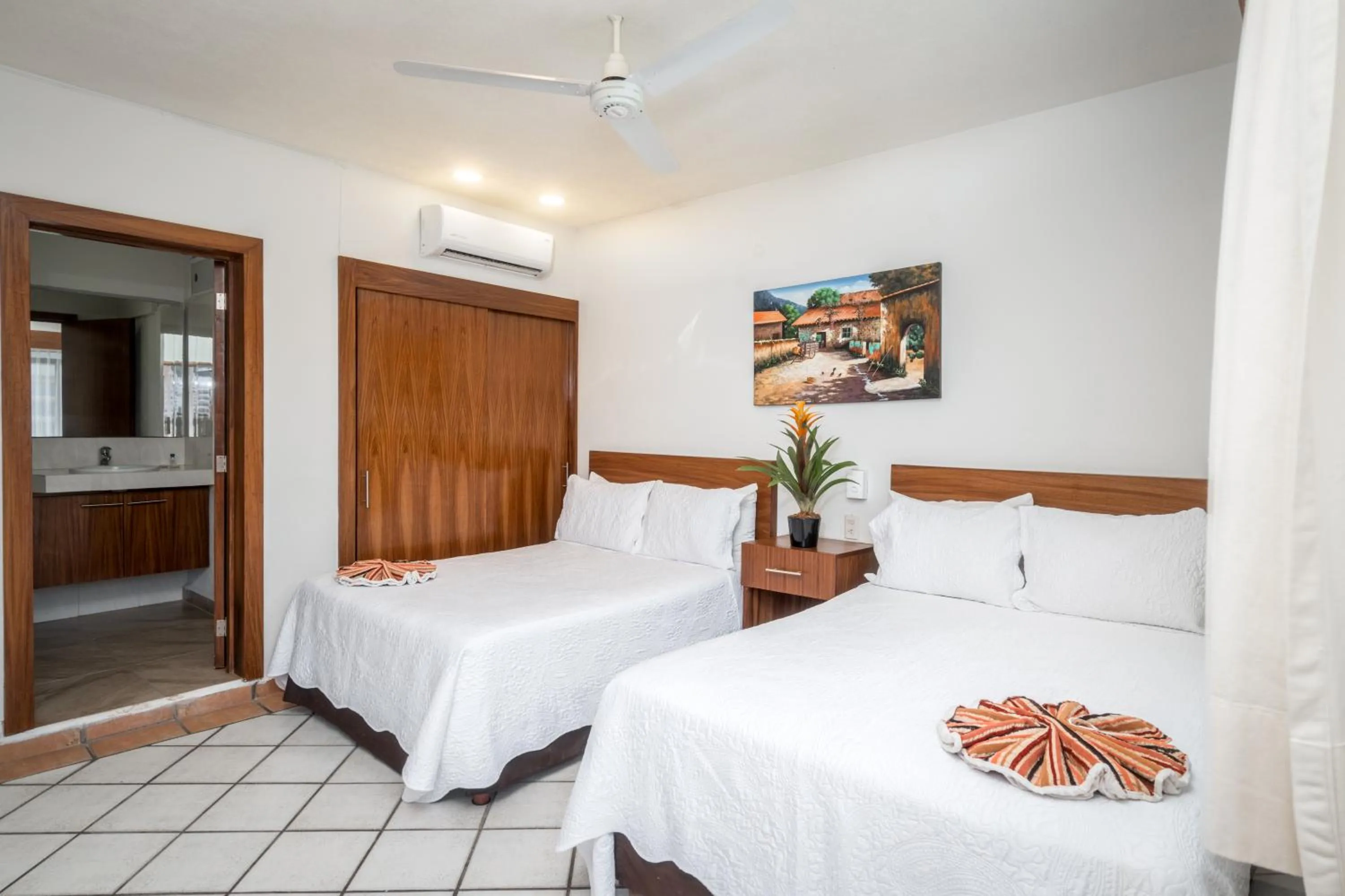 Standard Room with Air Conditioning in Hotel Eloisa